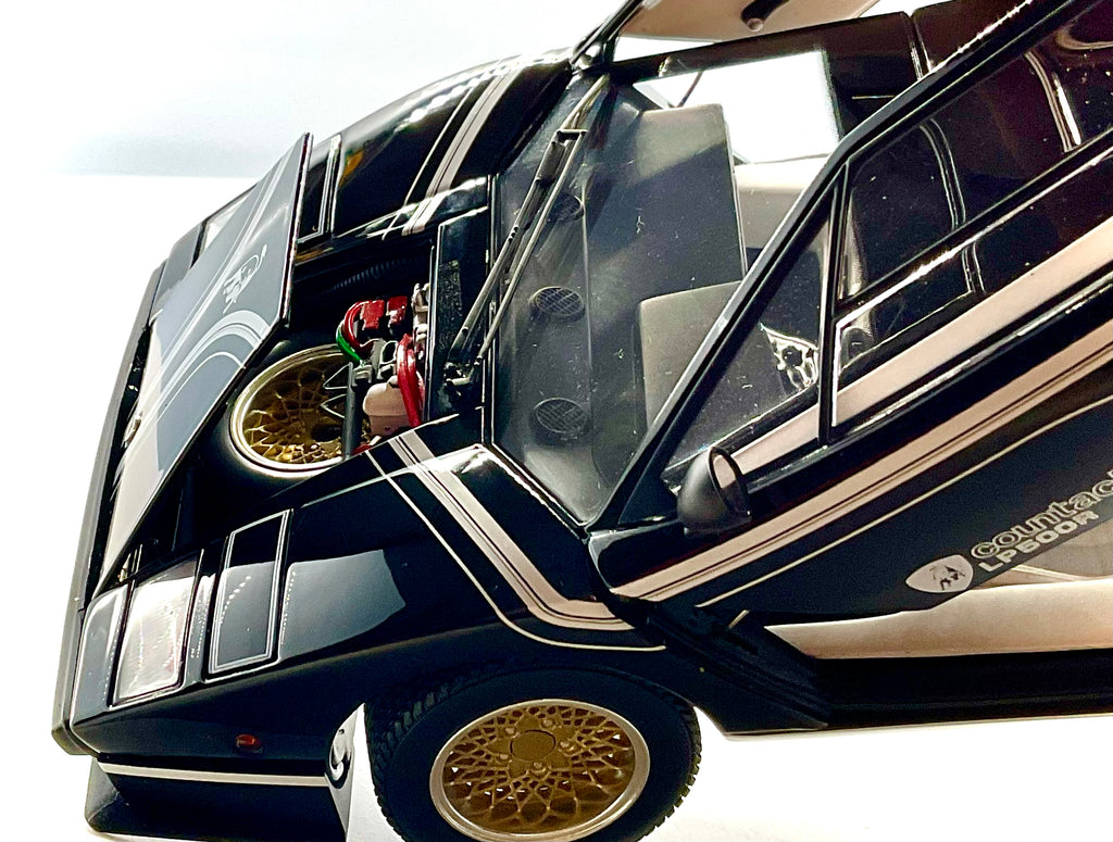 LAMBORGHINI COUNTACH LP500R , KYOSHO scala 1/18