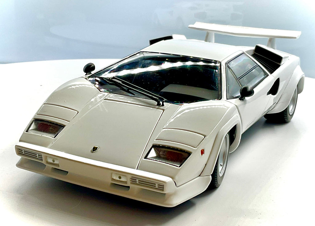 LAMBORGHINI COUNTACH LP400S , KYOSHO scala 1/18