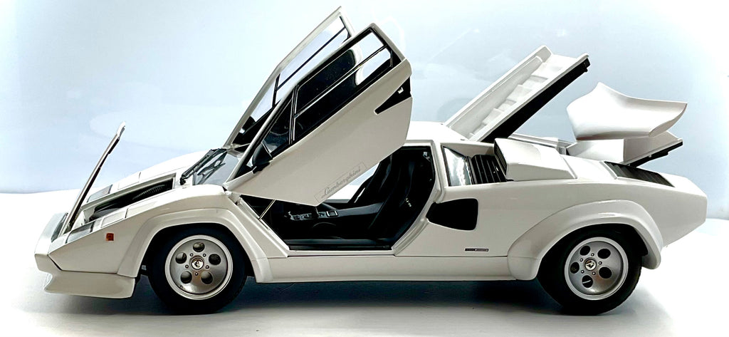LAMBORGHINI COUNTACH LP400S , KYOSHO scala 1/18