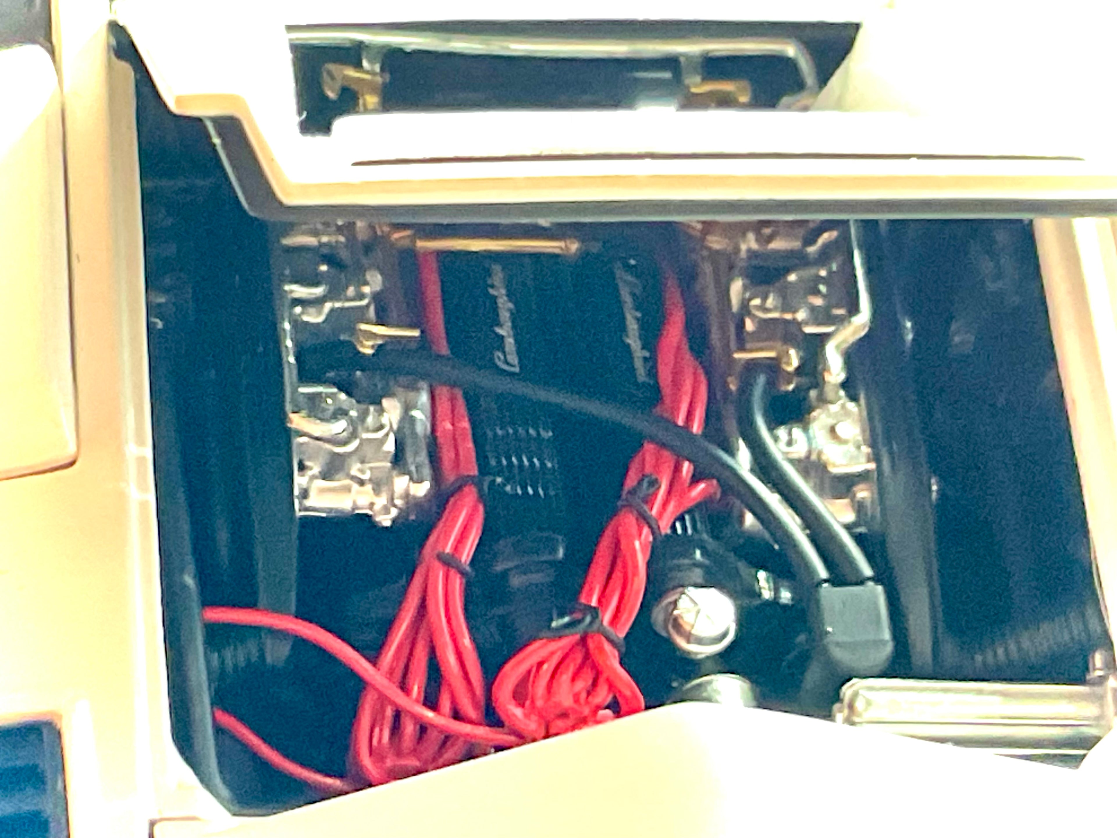 LAMBORGHINI COUNTACH LP400S , KYOSHO scala 1/18