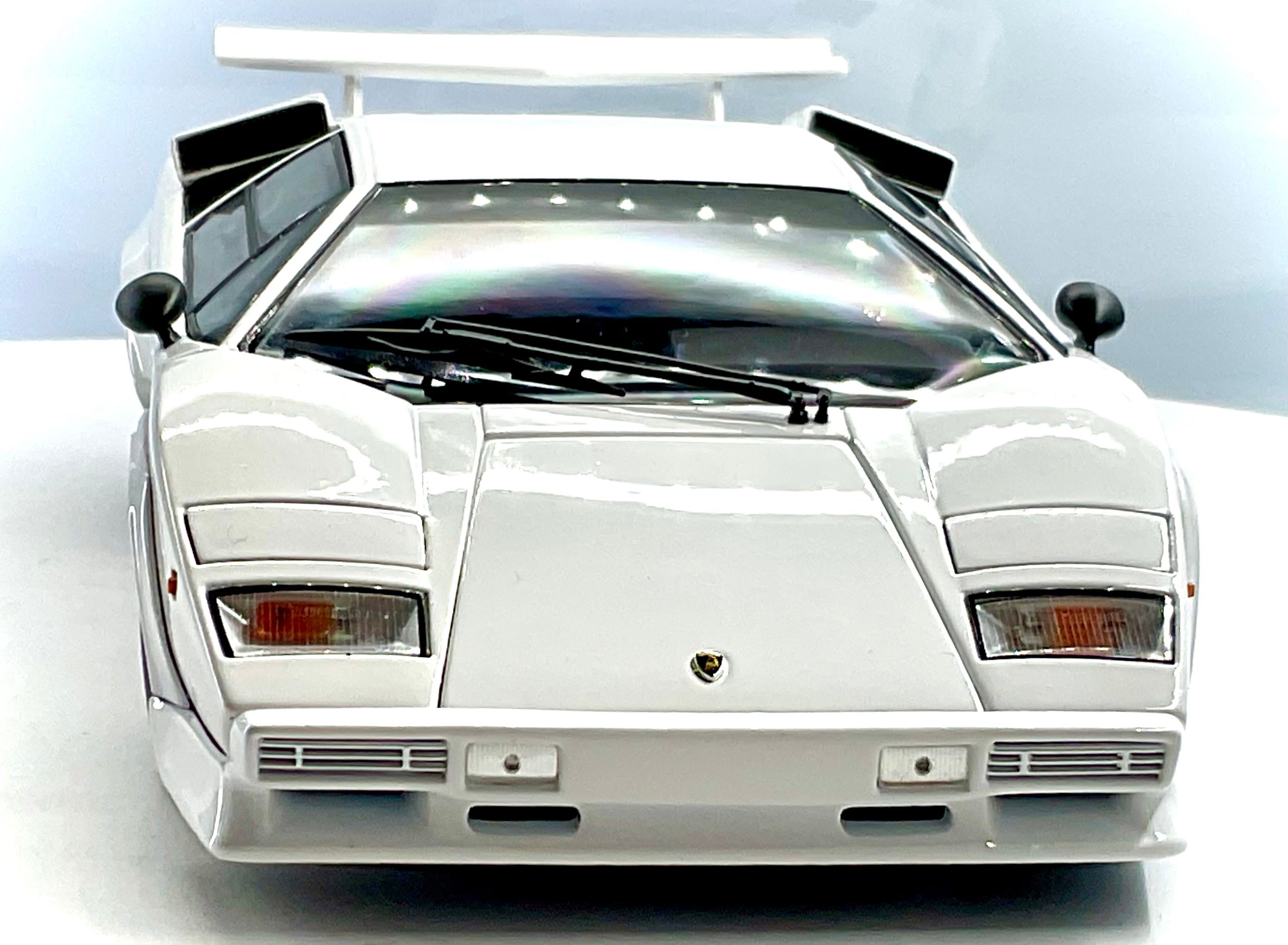 LAMBORGHINI COUNTACH LP400S , KYOSHO scala 1/18