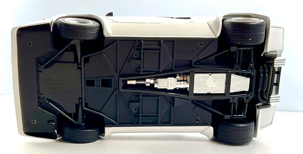 LAMBORGHINI COUNTACH LP400S , KYOSHO scala 1/18