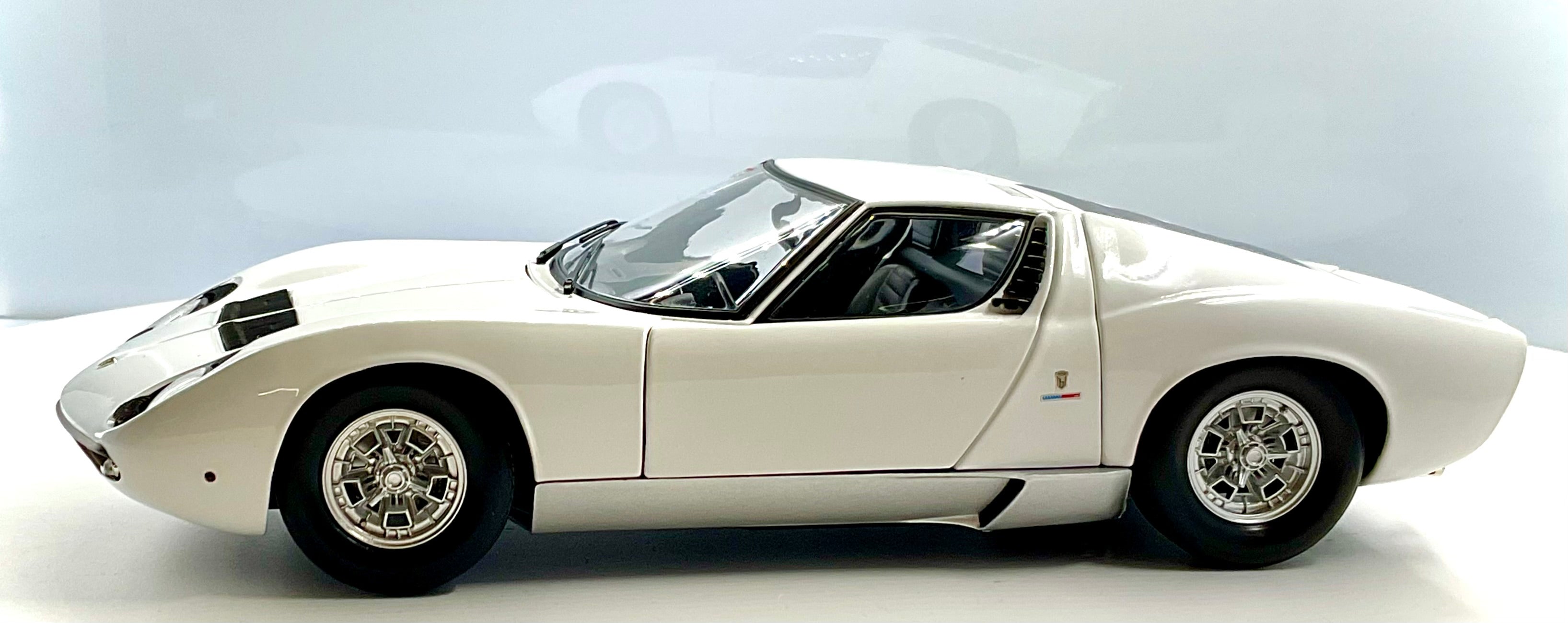 LAMBORGHINI MIURA P400 , KYOSHO scala 1/18