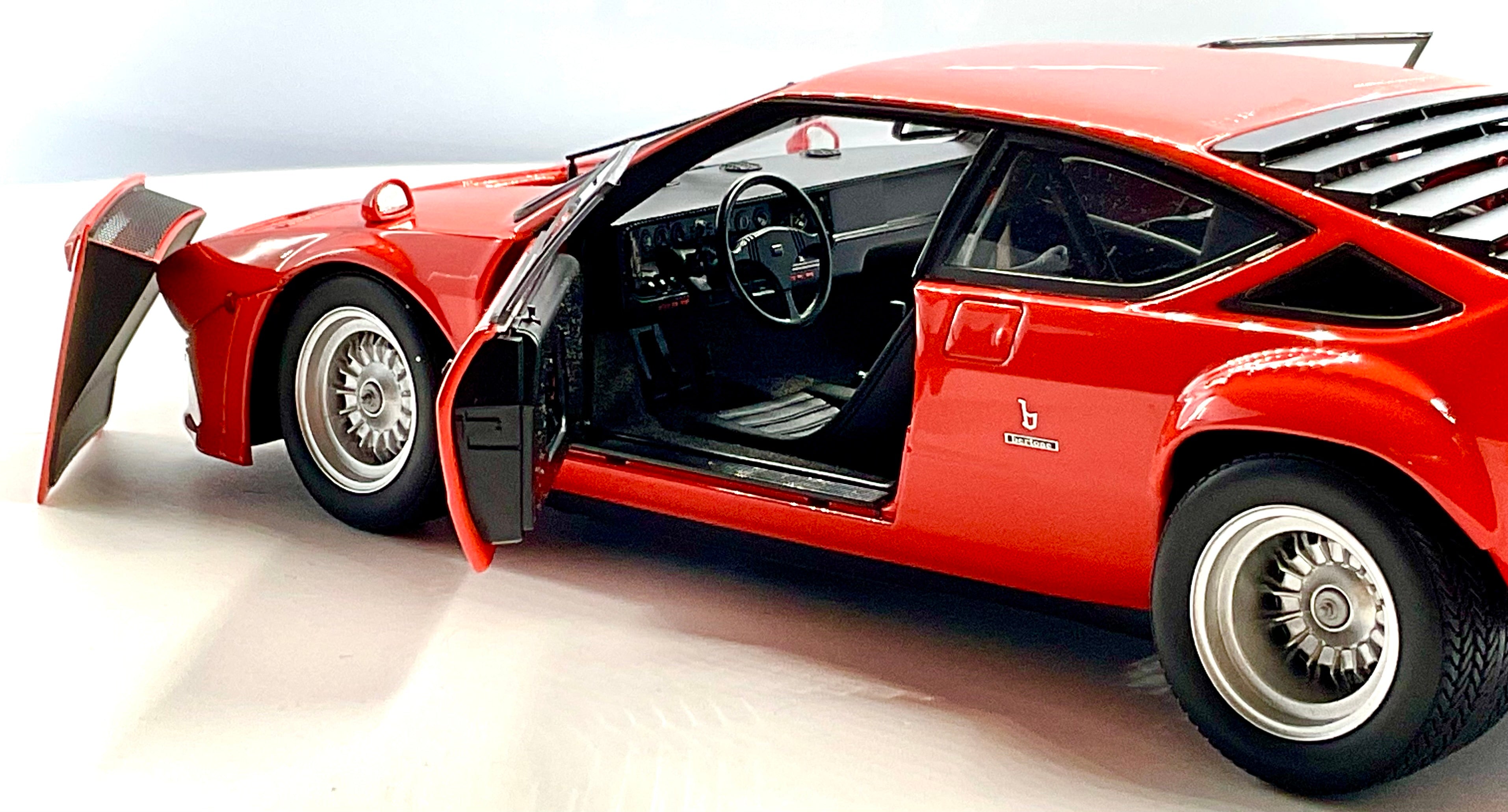 LAMBORGHINI URRACO RALLY , KYOSHO scala 1/18