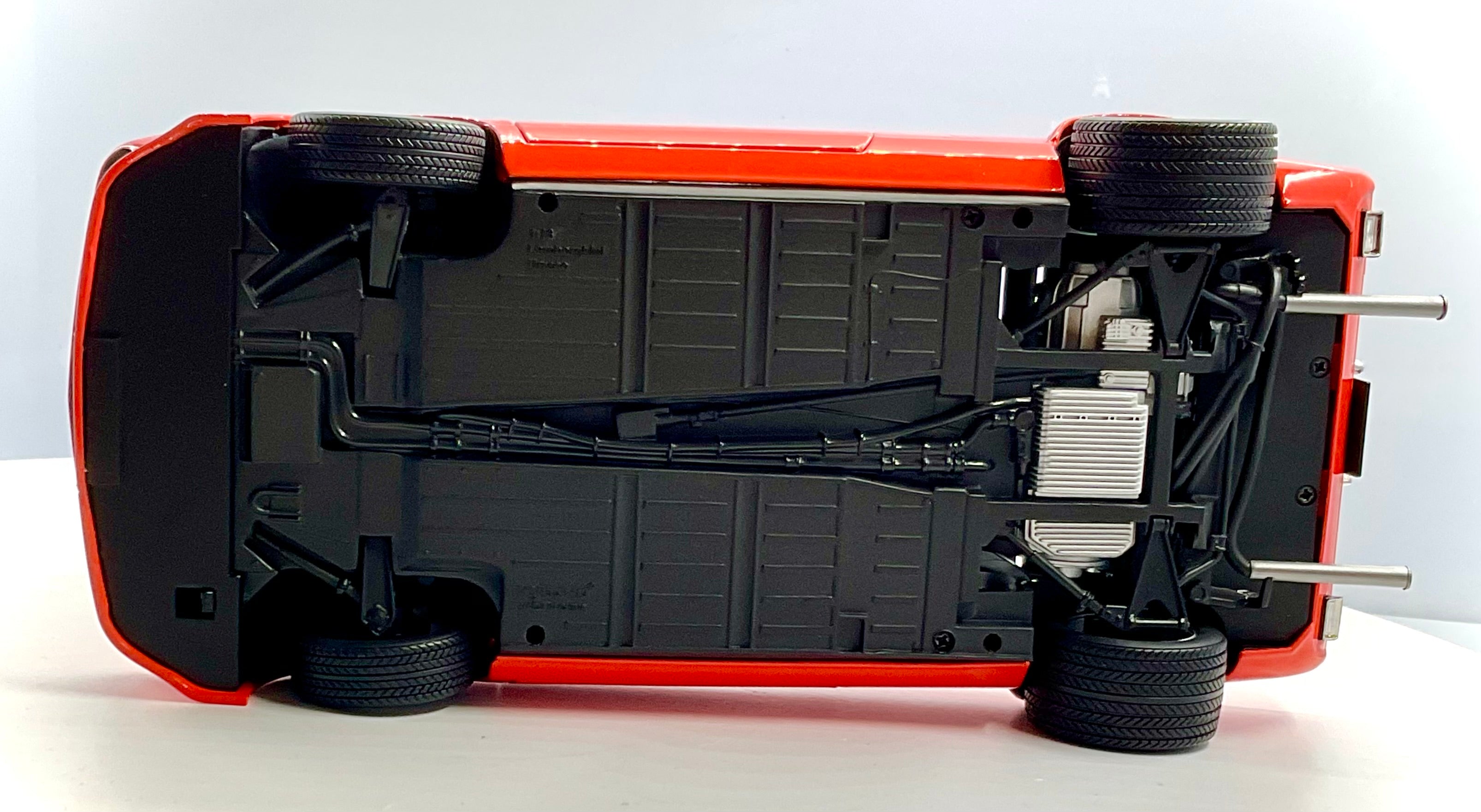 LAMBORGHINI URRACO RALLY , KYOSHO scala 1/18