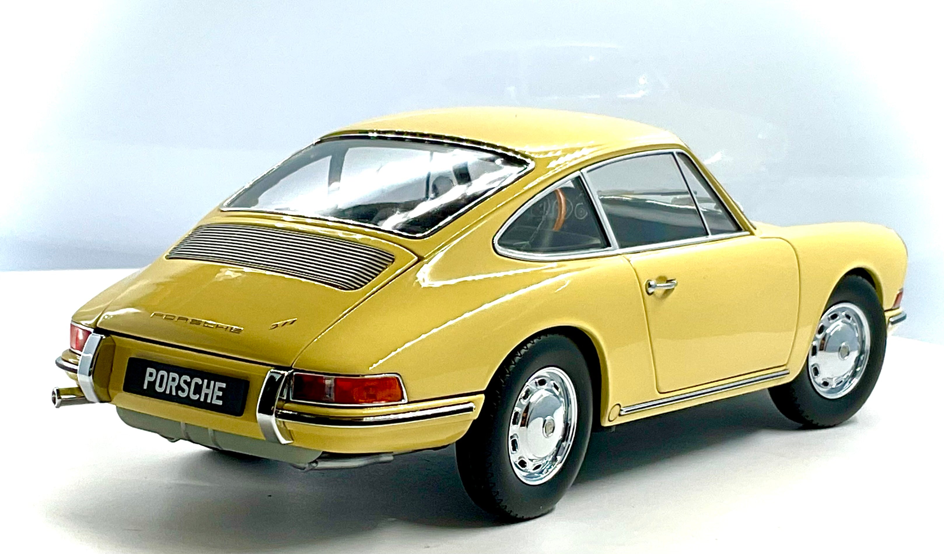 PORSCHE 911 , KYOSHO scala 1/18
