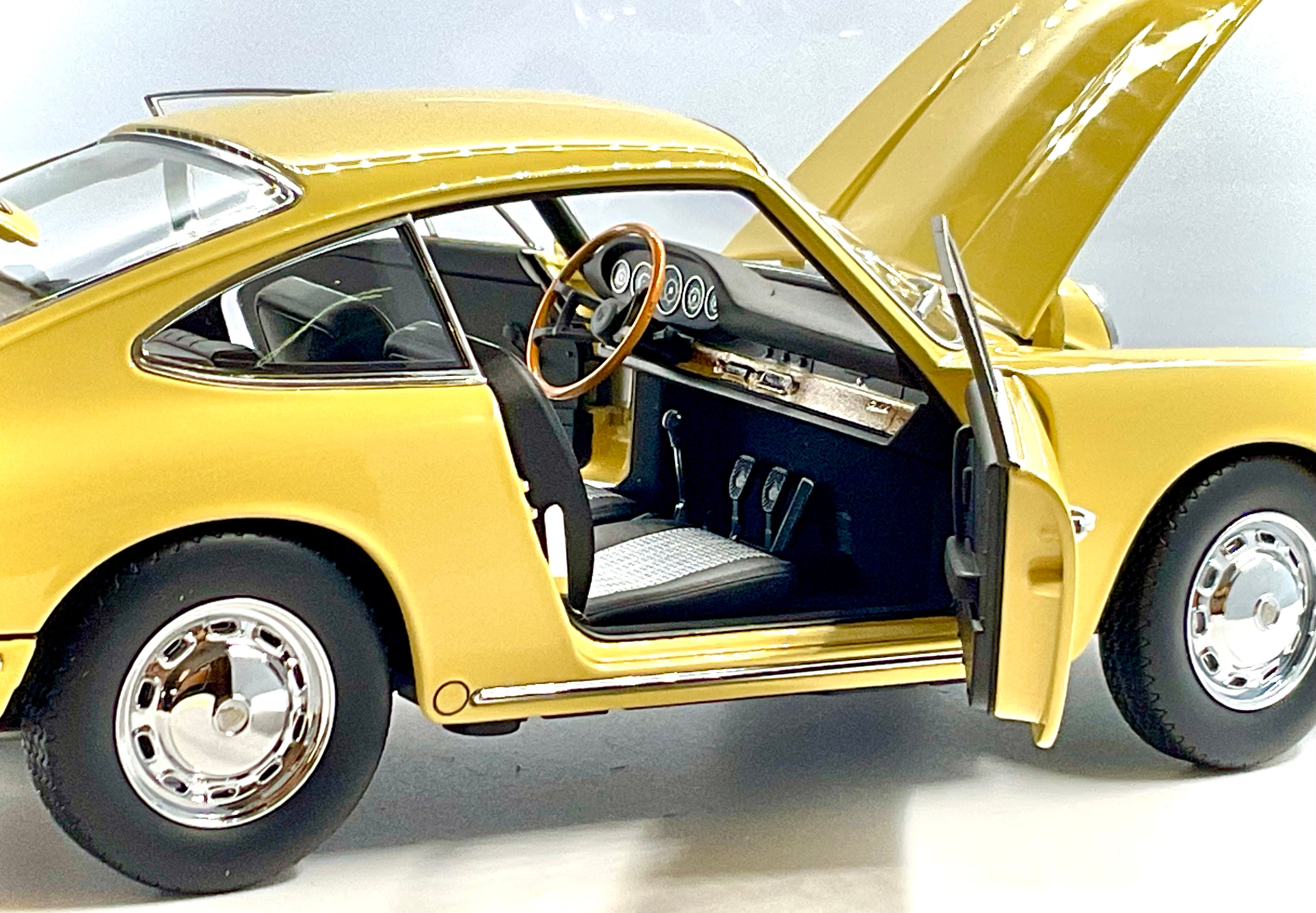 PORSCHE 911 , KYOSHO scala 1/18