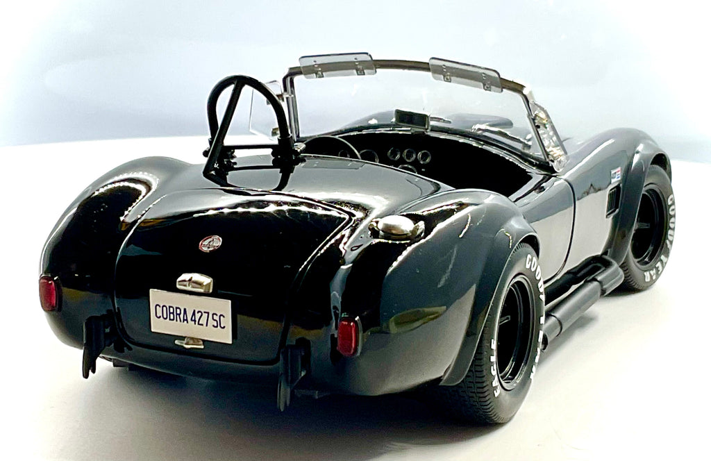 SHELBY COBRA 427S/C , KYOSHO scala 1/18