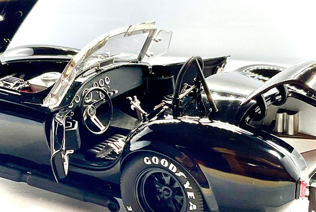 SHELBY COBRA 427S/C , KYOSHO scala 1/18