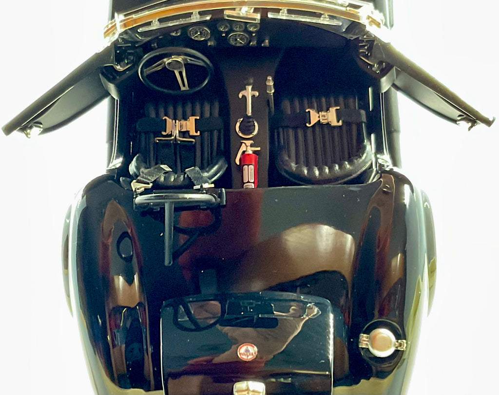 SHELBY COBRA 427S/C , KYOSHO scala 1/18