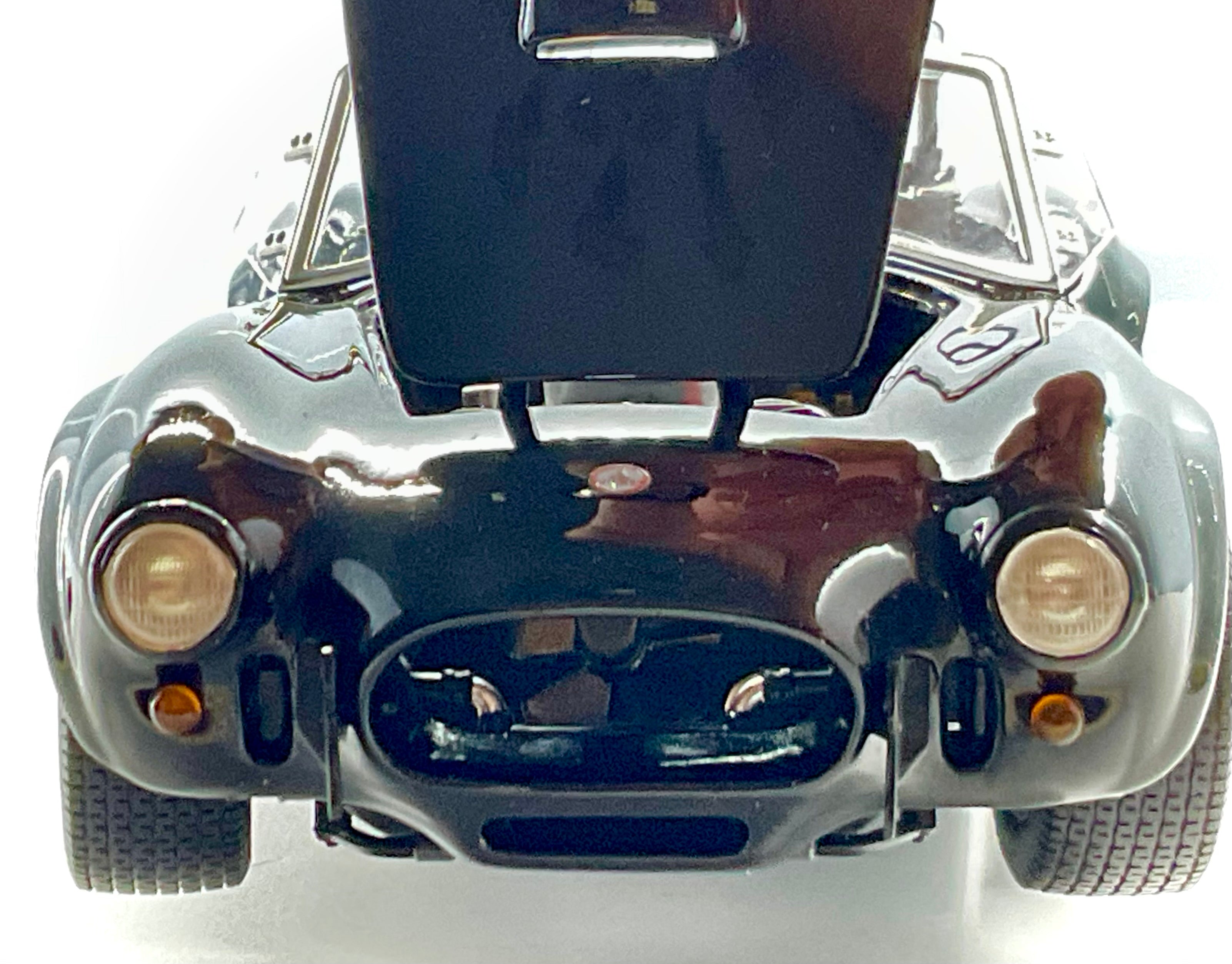 SHELBY COBRA 427S/C , KYOSHO scala 1/18