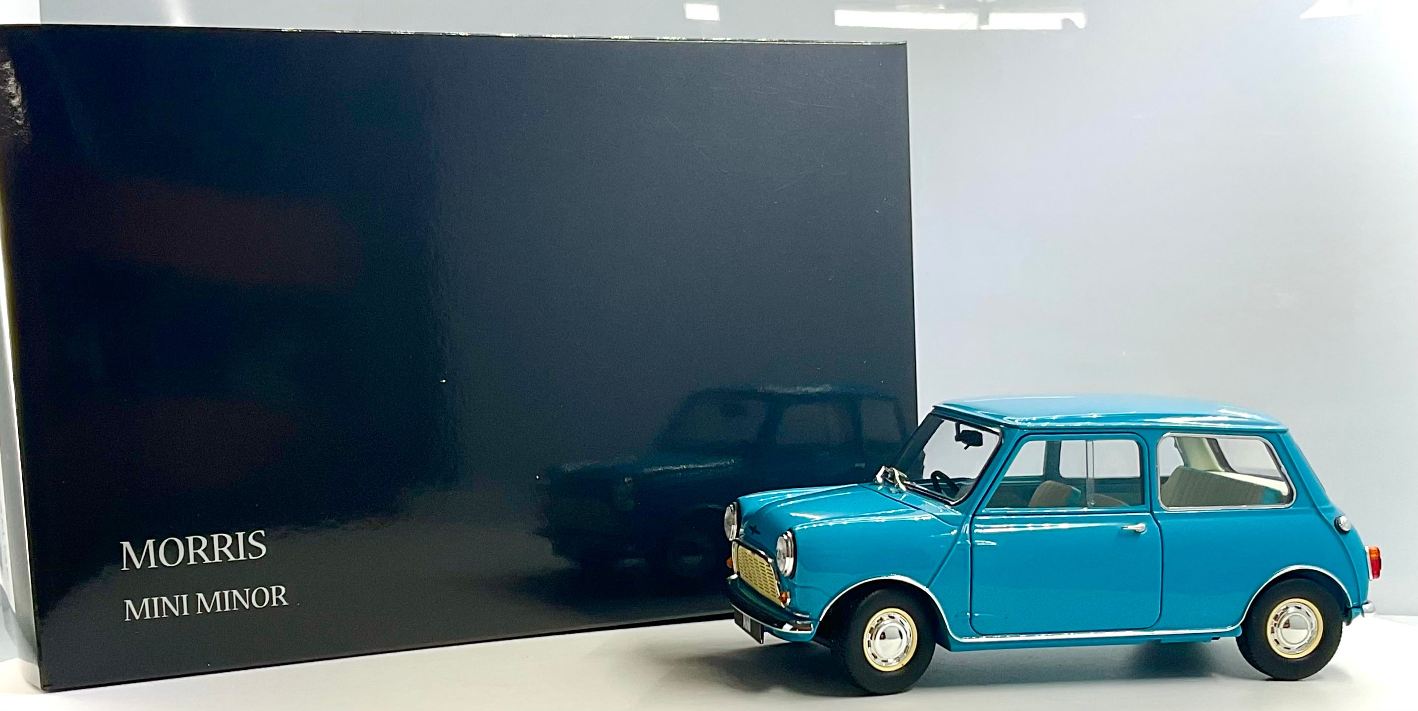 MORRIS MINI MINOR , KYOSHO scala 1/18
