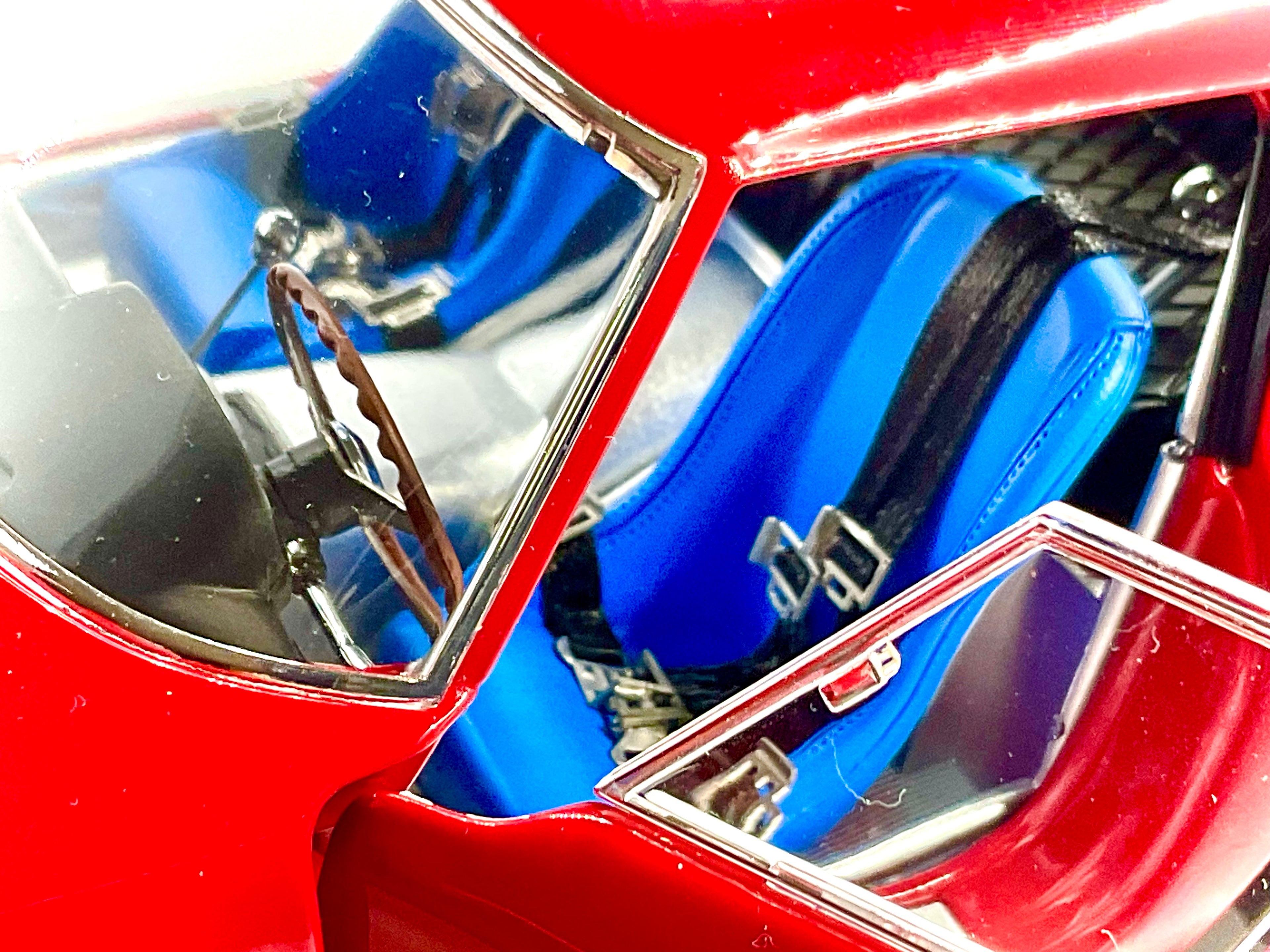 FERRARI 250 GTO , KYOSHO scala 1/18