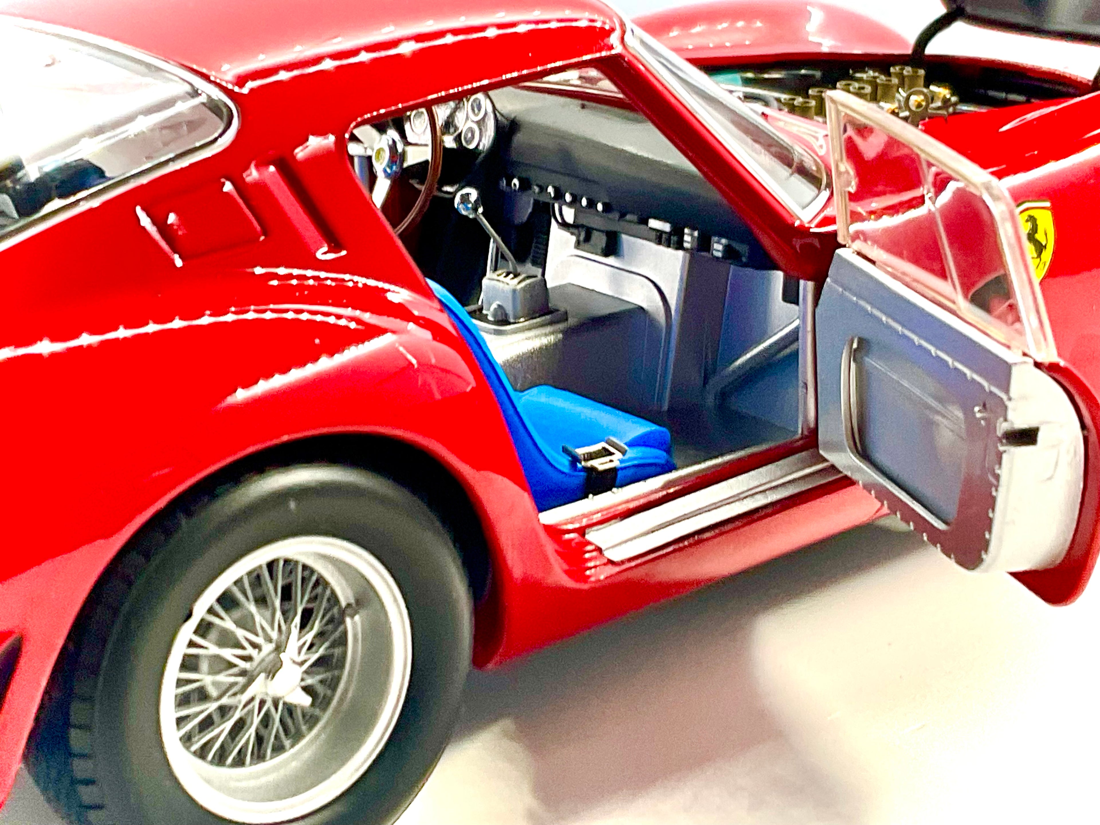 FERRARI 250 GTO , KYOSHO scala 1/18