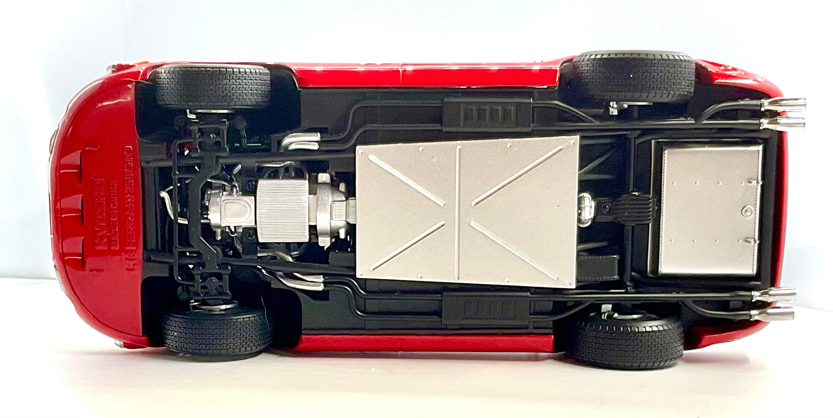 FERRARI 250 GTO , KYOSHO scala 1/18