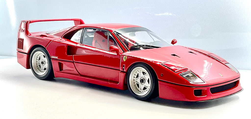 FERRARI F40 , KYOSHO scala 1/18