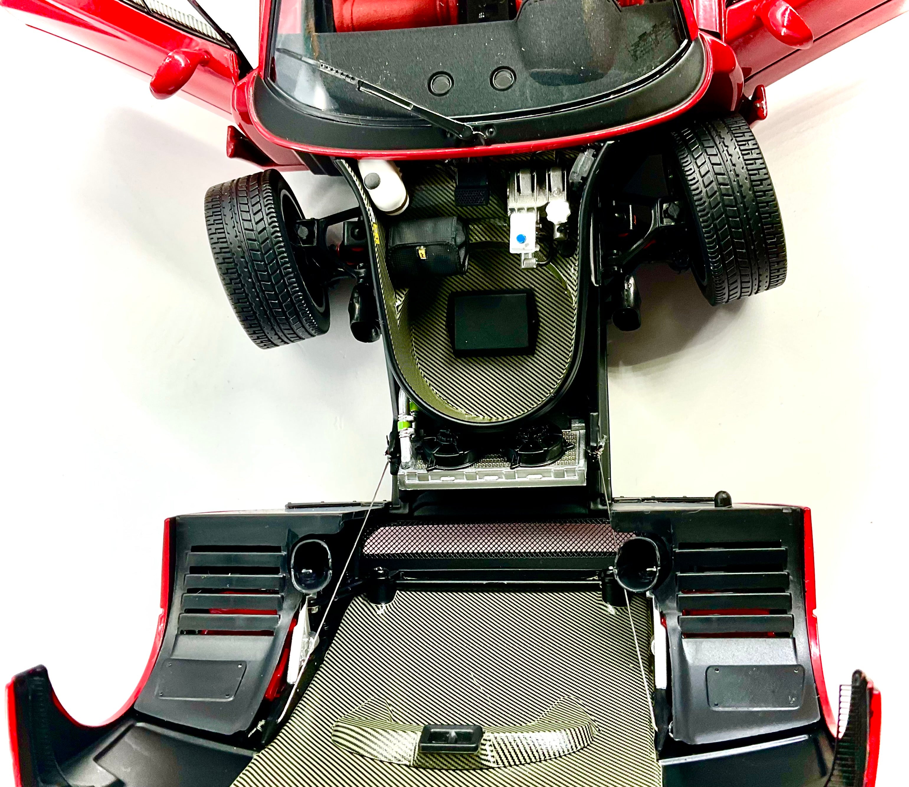 FERRARI F40 , KYOSHO scala 1/18