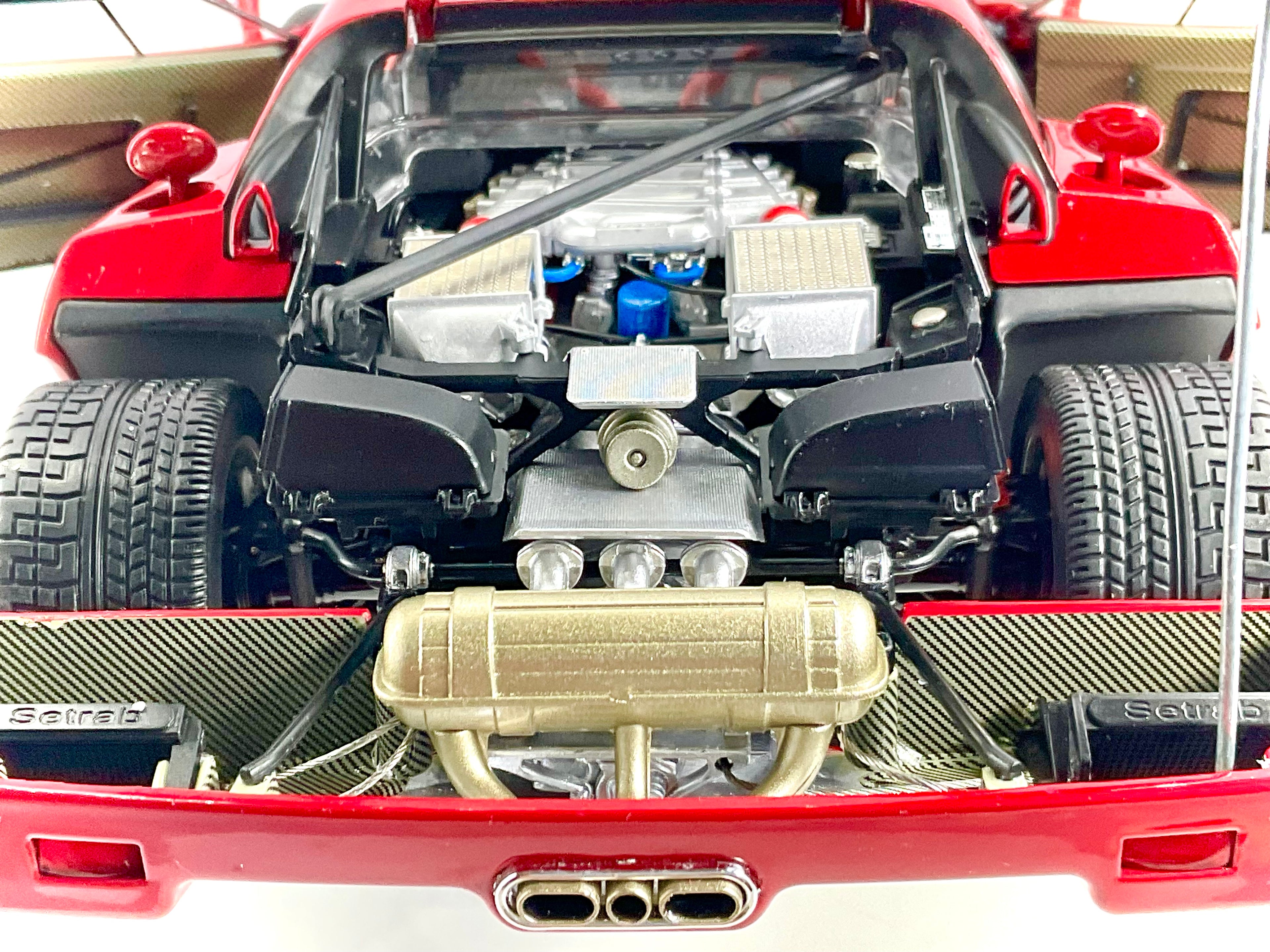 FERRARI F40 , KYOSHO scala 1/18