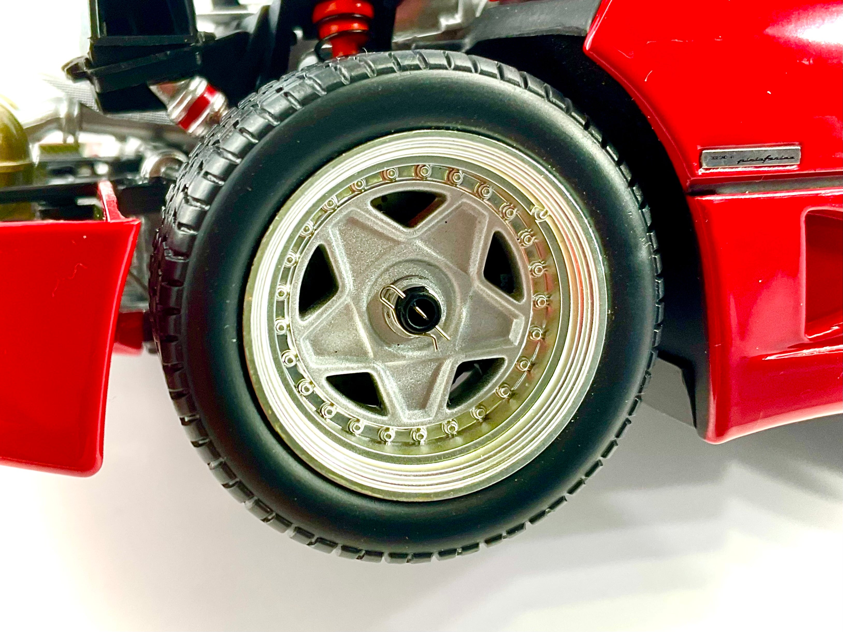 FERRARI F40 , KYOSHO scala 1/18