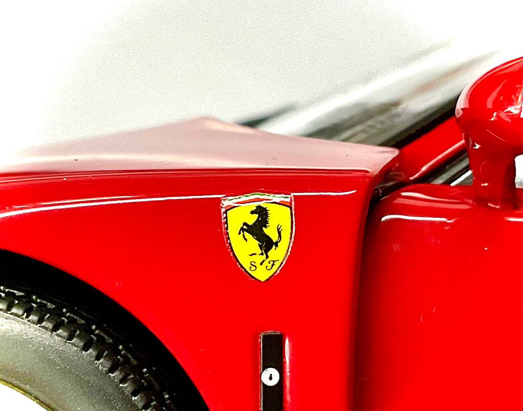 FERRARI F40 , KYOSHO scala 1/18