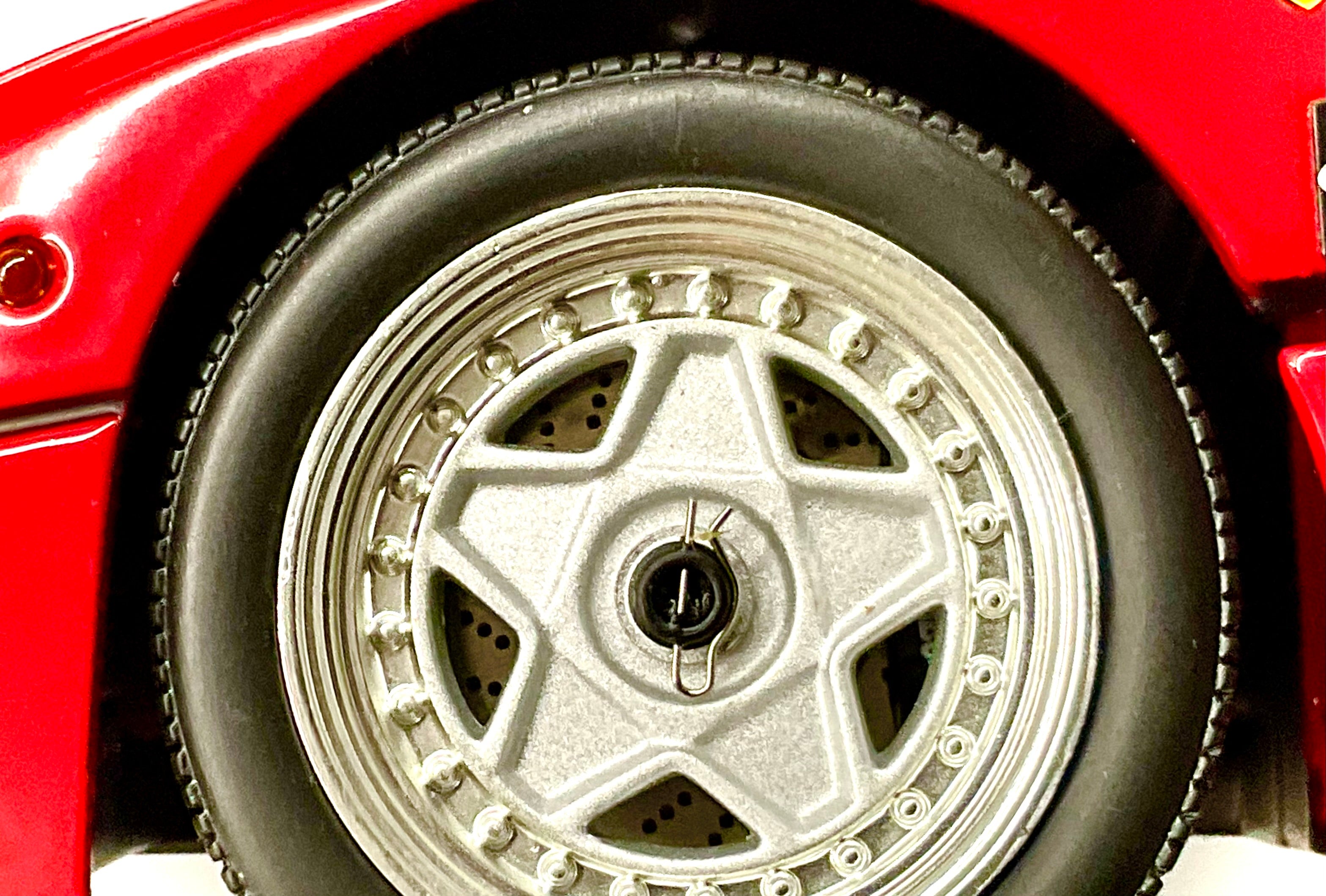 FERRARI F40 , KYOSHO scala 1/18