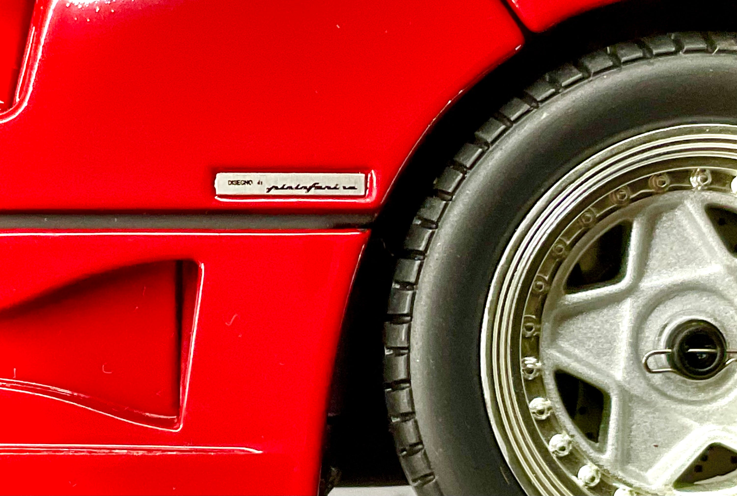 FERRARI F40 , KYOSHO scala 1/18