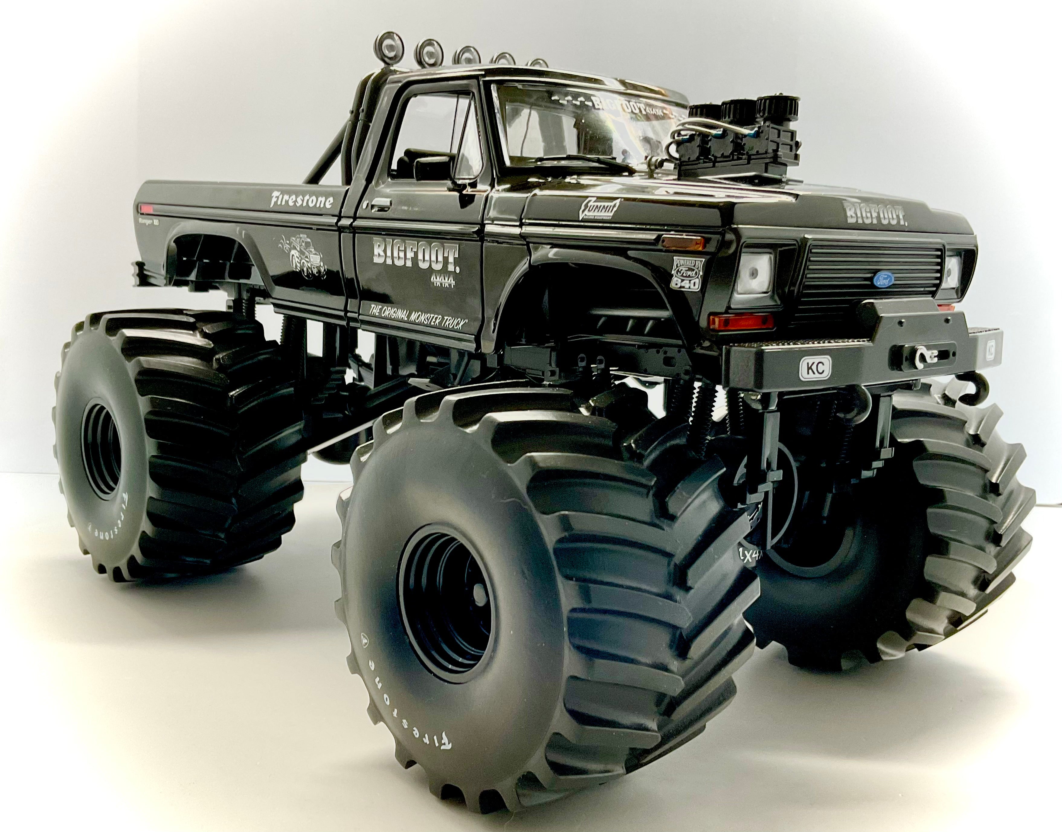 FORD F-250 KINGS of CRUNCH GREENLIGHT scala 1/18