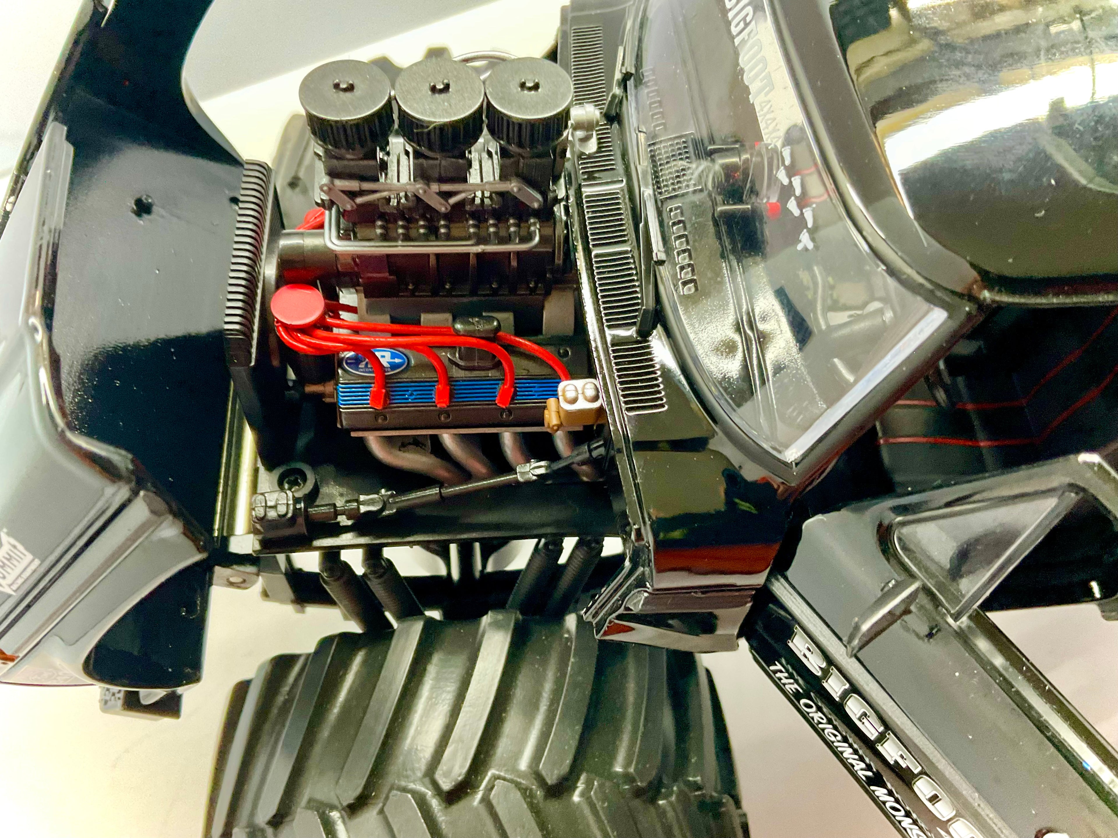 FORD F-250 KINGS of CRUNCH GREENLIGHT scala 1/18