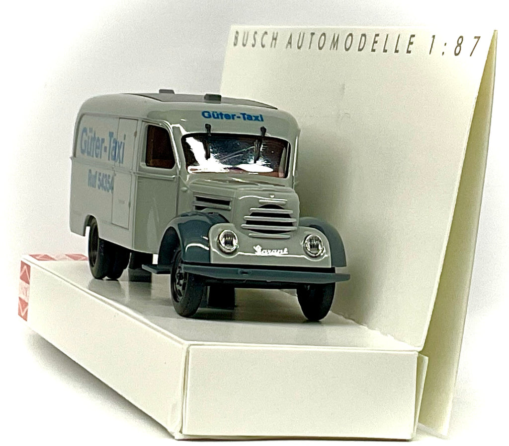 Robur Garant K30 1:87 – BUSCH 51820-vista -3/4 anteriore 