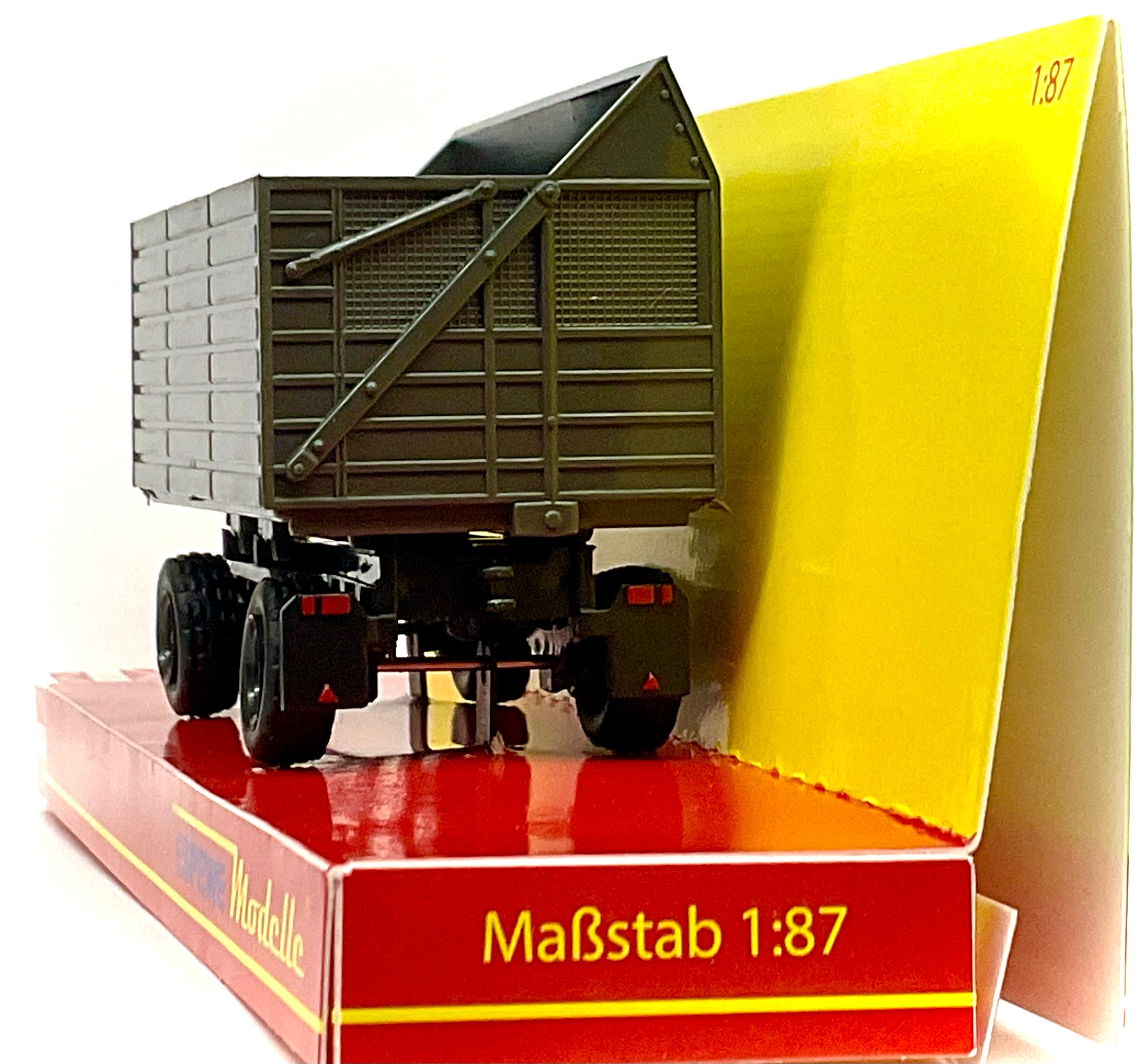 IFA HW80 SHA 1:87 – BUSCH 95050- vista 3/4 posteriore 