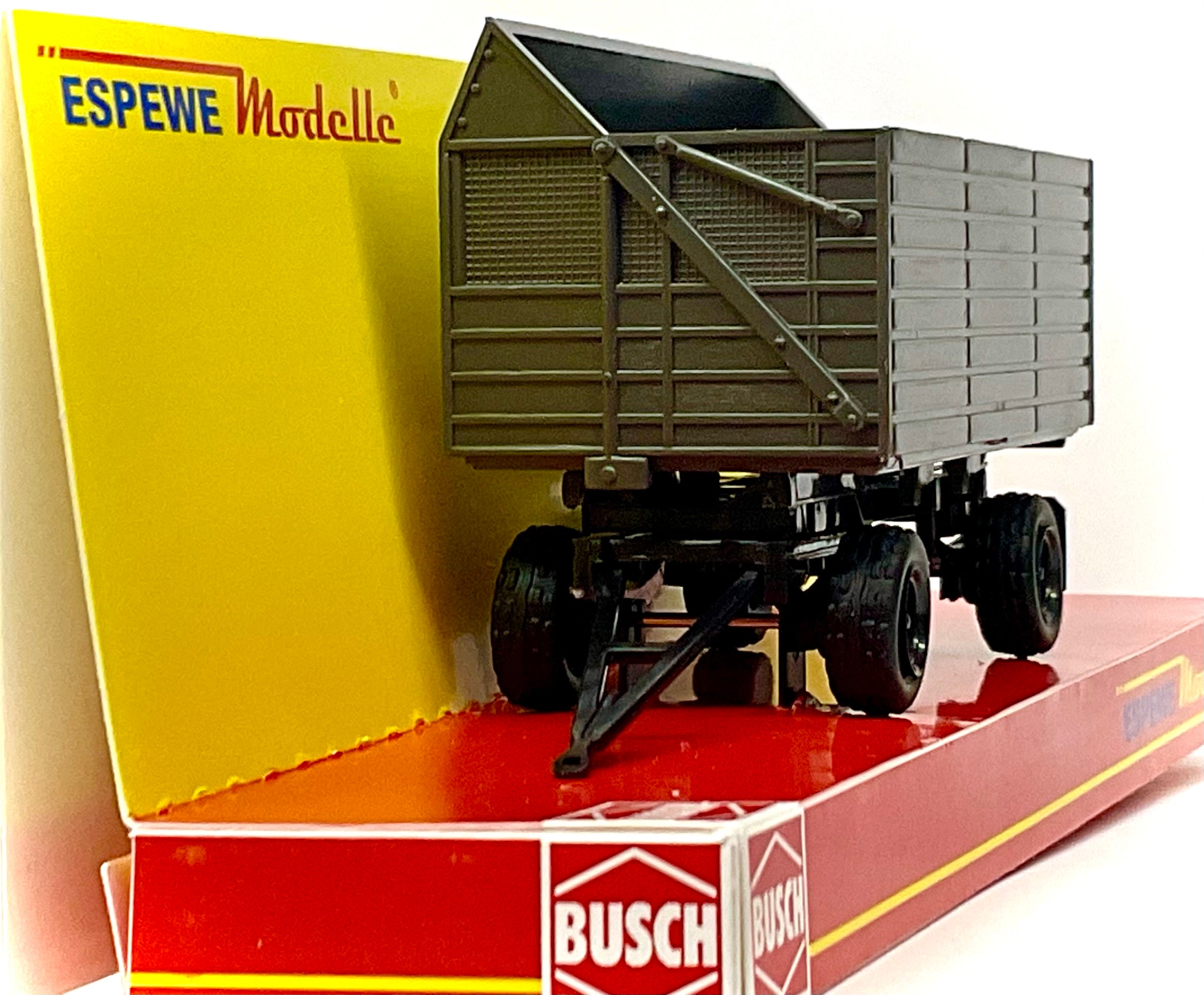 IFA HW80 SHA 1:87 – BUSCH 95050- vista 3/4 anteriore 