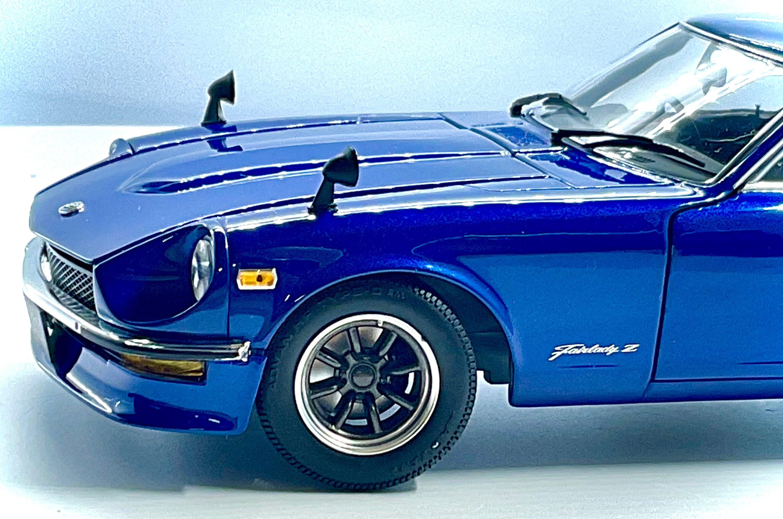 Nissan Fairlady Z-L S30 Blue scala 1:18 – Kyosho 08220WBL