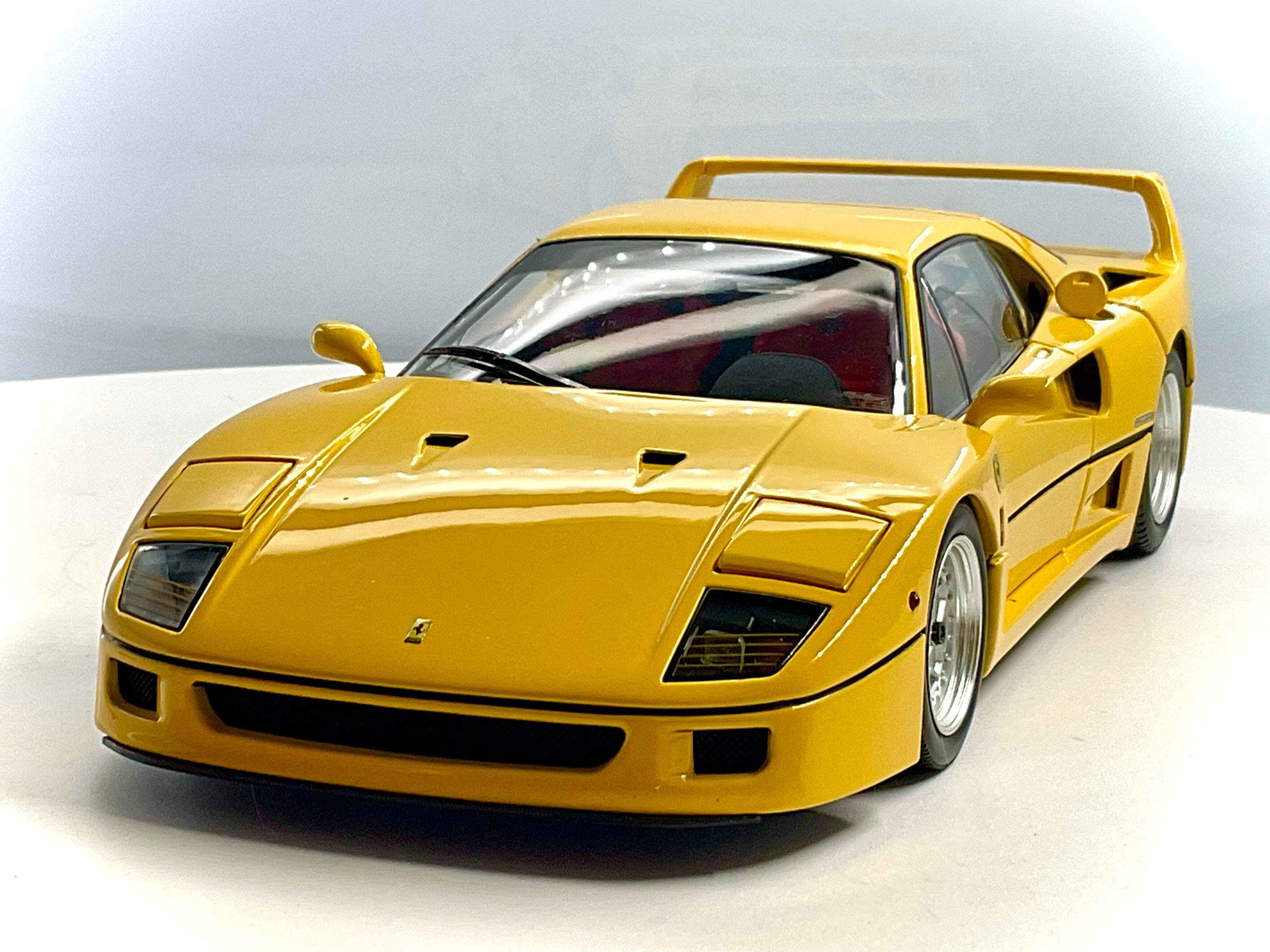 Ferrari F40 Yellow scala 1:18 – Kyosho 08416Y
