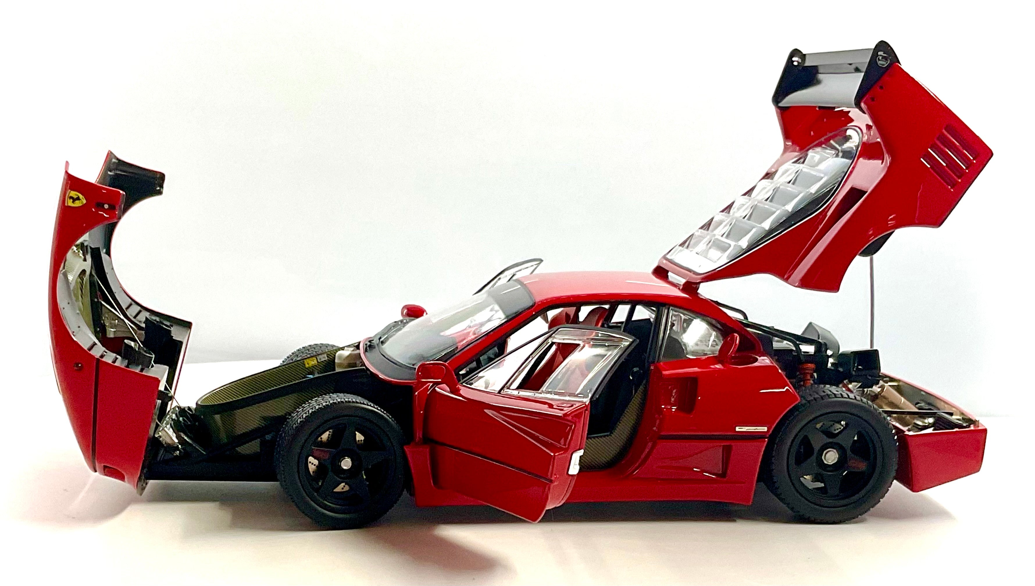 Ferrari F40 LM Wing scala 1:18 – Kyosho - vista con Tutte le Aperture