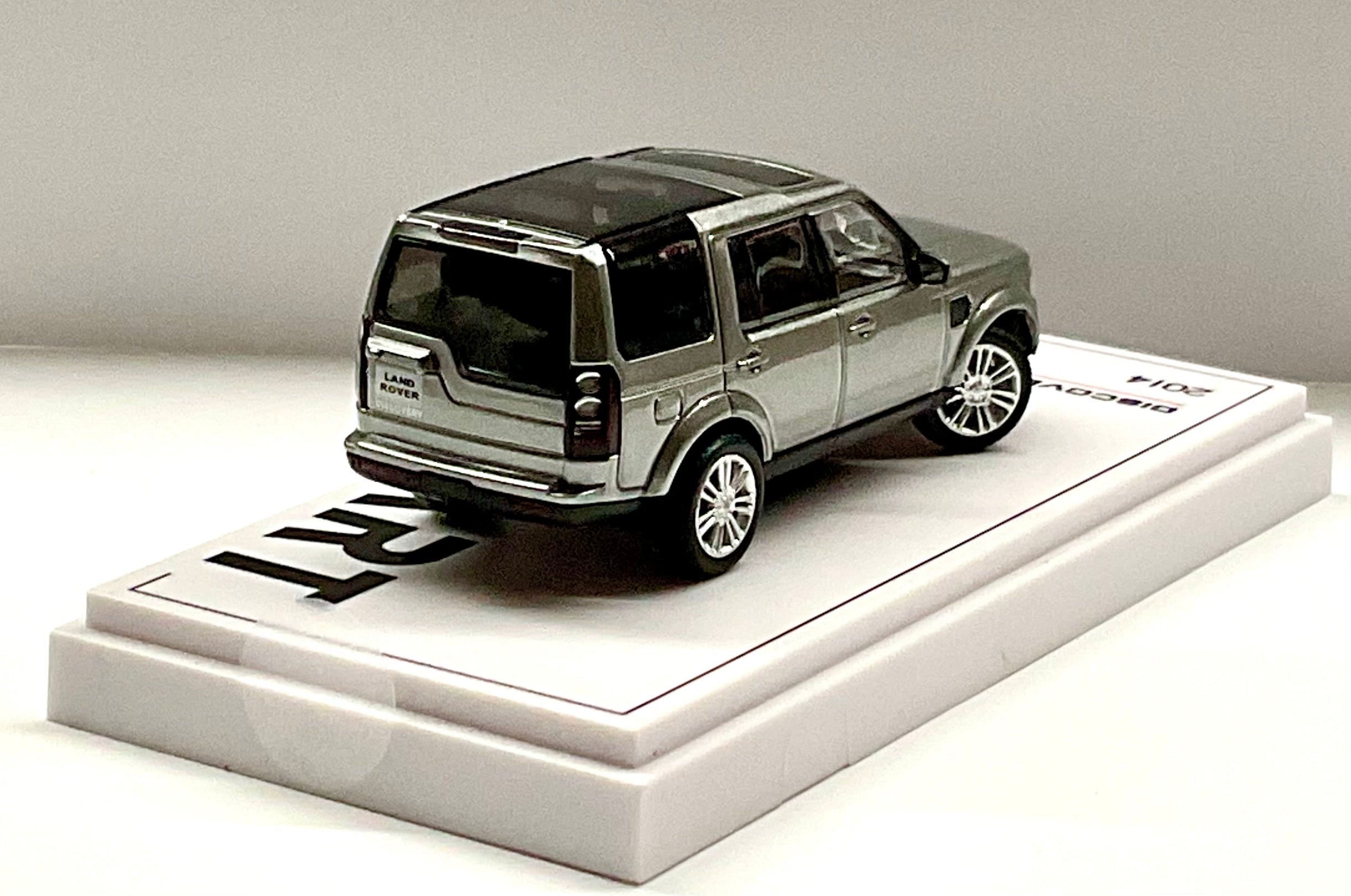 Land Rover Discovery 4 2014 1:64 – Sun Star Whelart H-001J
