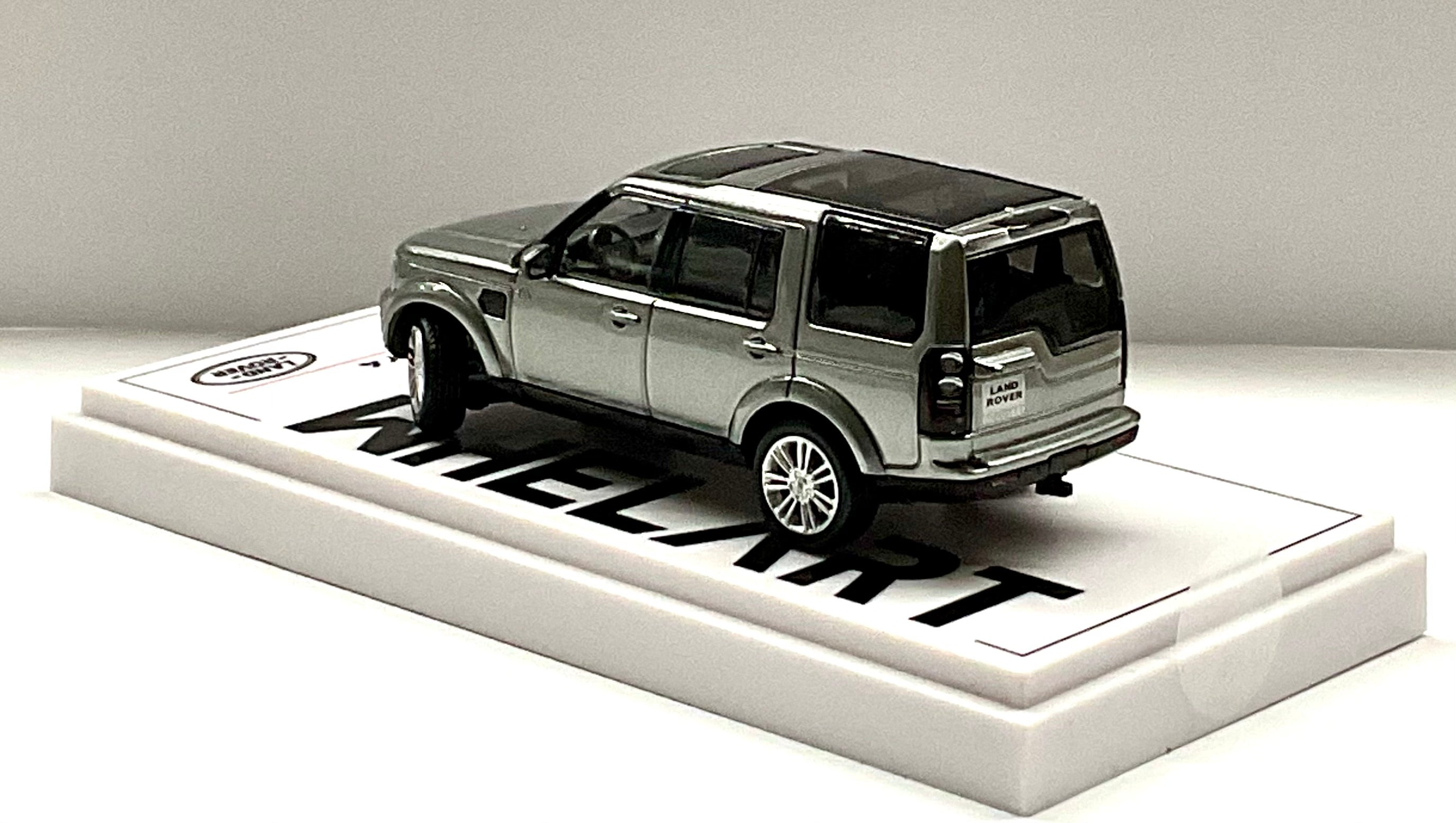 Land Rover Discovery 4 2014 1:64 – Sun Star Whelart H-001J