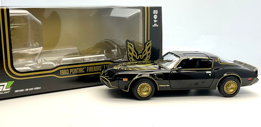 PONTIAC FIREBIRD del 1980 , scala 1/24 , GREENLIGHT 84037 , vista con confezione