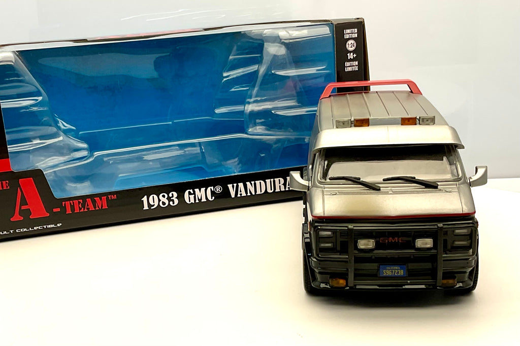 GMC VANDURA del 1983 , scala 1/24, GREENLIGHT 84112 , vista frontale