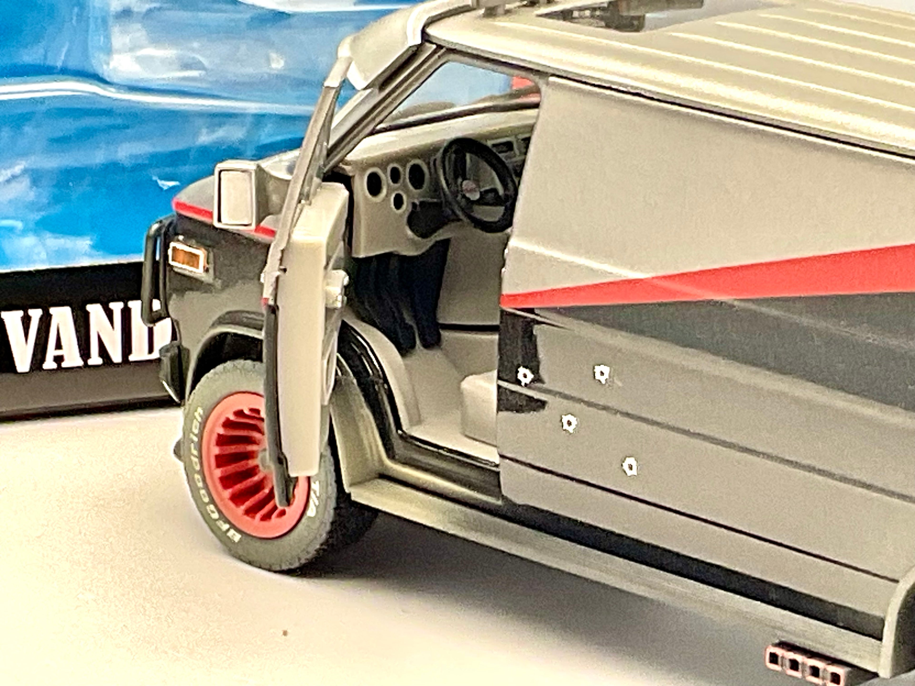GMC VANDURA del 1983 , scala 1/24, GREENLIGHT 84112 , vista interno abitacolo