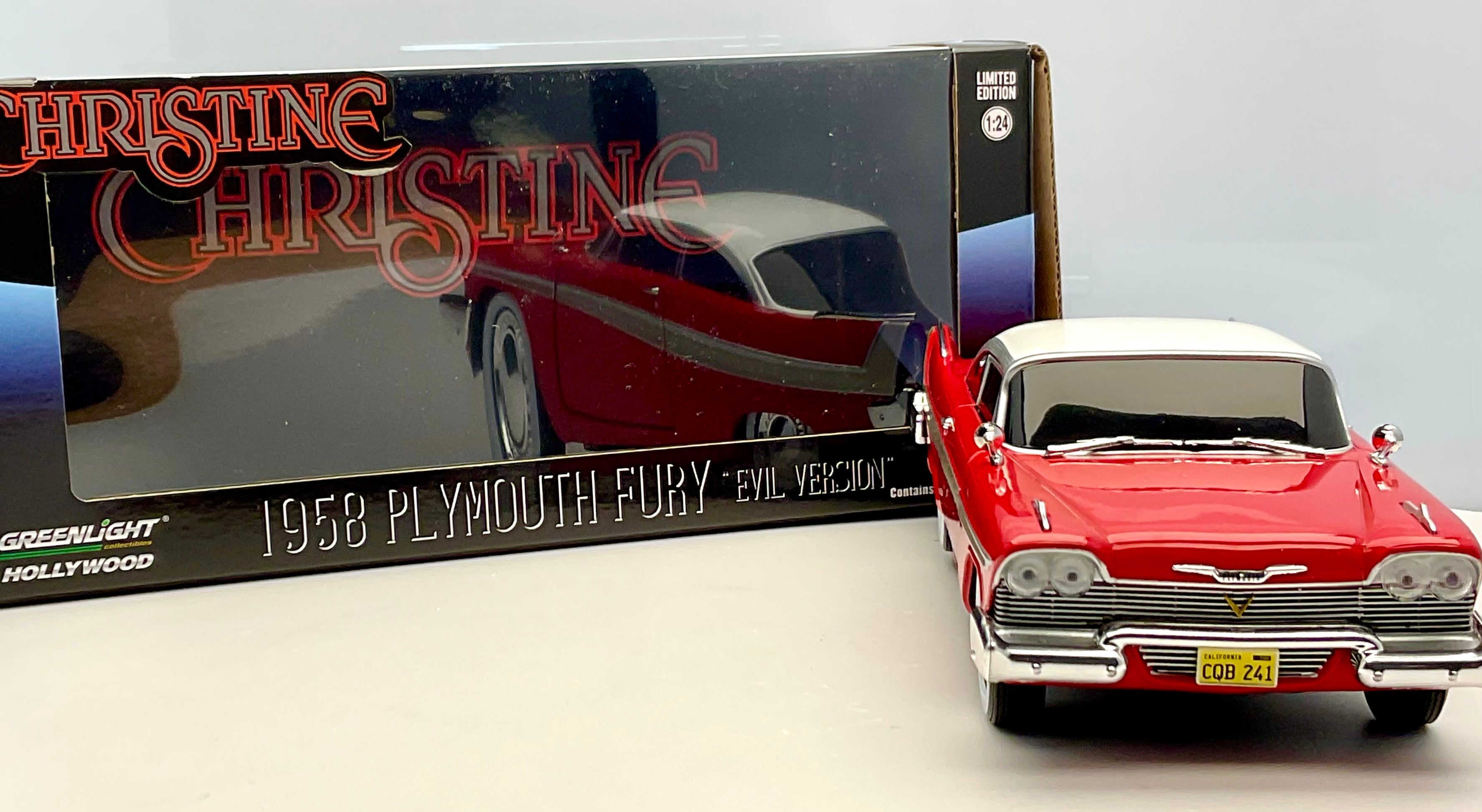 PLYMOUNT FURY DEL 1958 , scala 1/24 GREENLIGHT 84082 , vista frontale