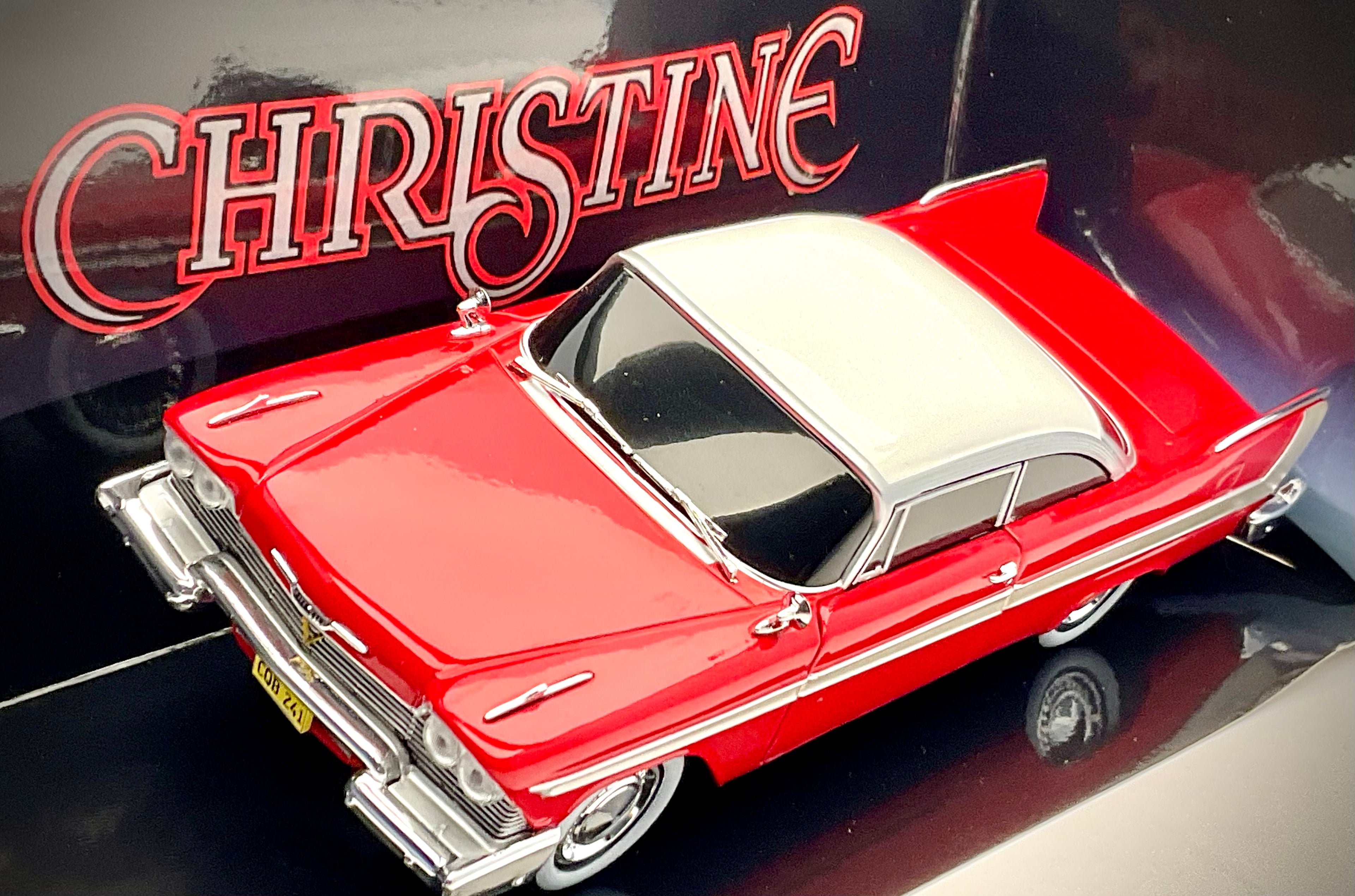 PLYMOUNT FURY DEL 1958 , scala 1/24 GREENLIGHT 84082 , vista laterale inclinata