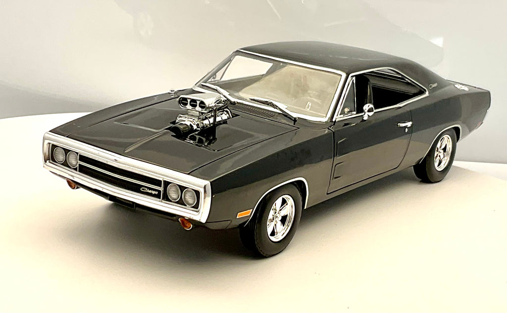 DODGE CHARGER del 1970 , scala 1/18 , GREENLIGHT 19211 , vista 3/4 complessiva