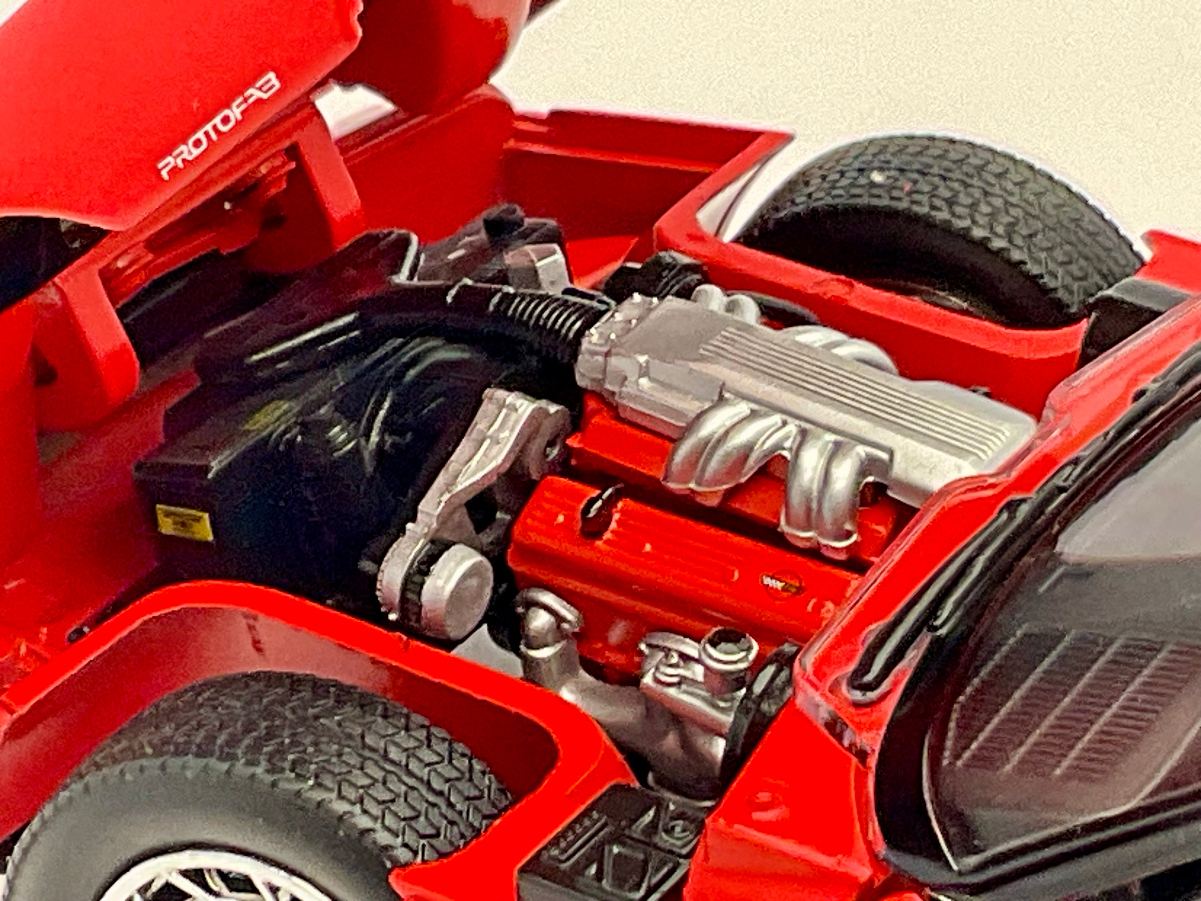 Chevrolet Corvette C4 1:18 – Greenlight 13645
