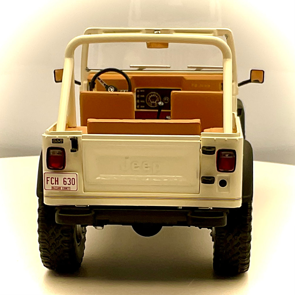 JEEP CJ-7 GOLDEN EAGLE del 1979 , scala 1/18 GREENLIGHT 19065 , vista posteriore