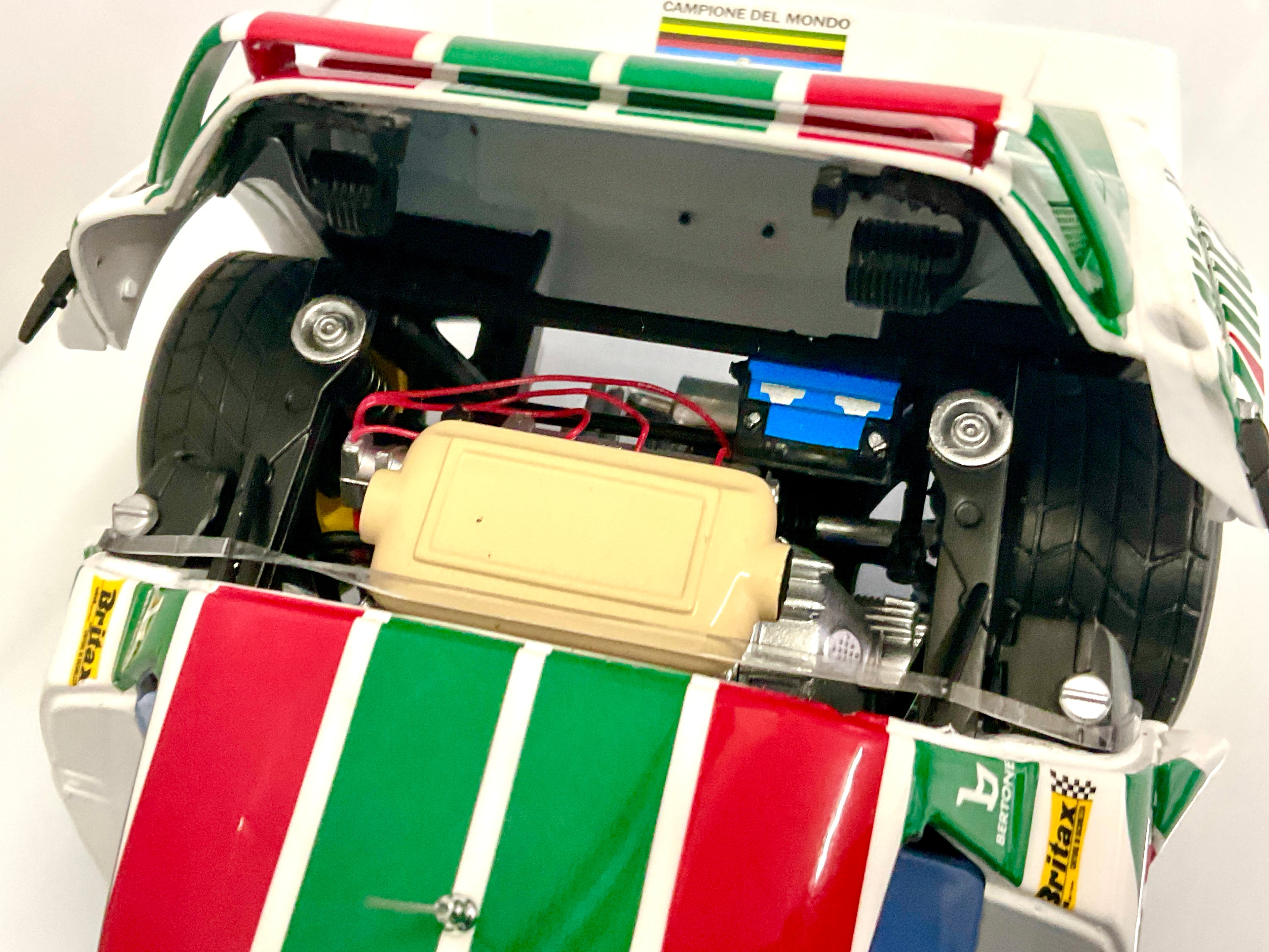 Lancia Stratos n.4 Alitalia 1:18 – Kyosho KS08130F