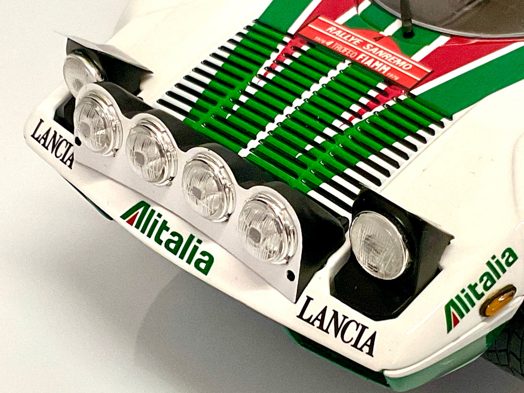 Lancia Stratos n.4 Alitalia 1:18 – Kyosho KS08130F