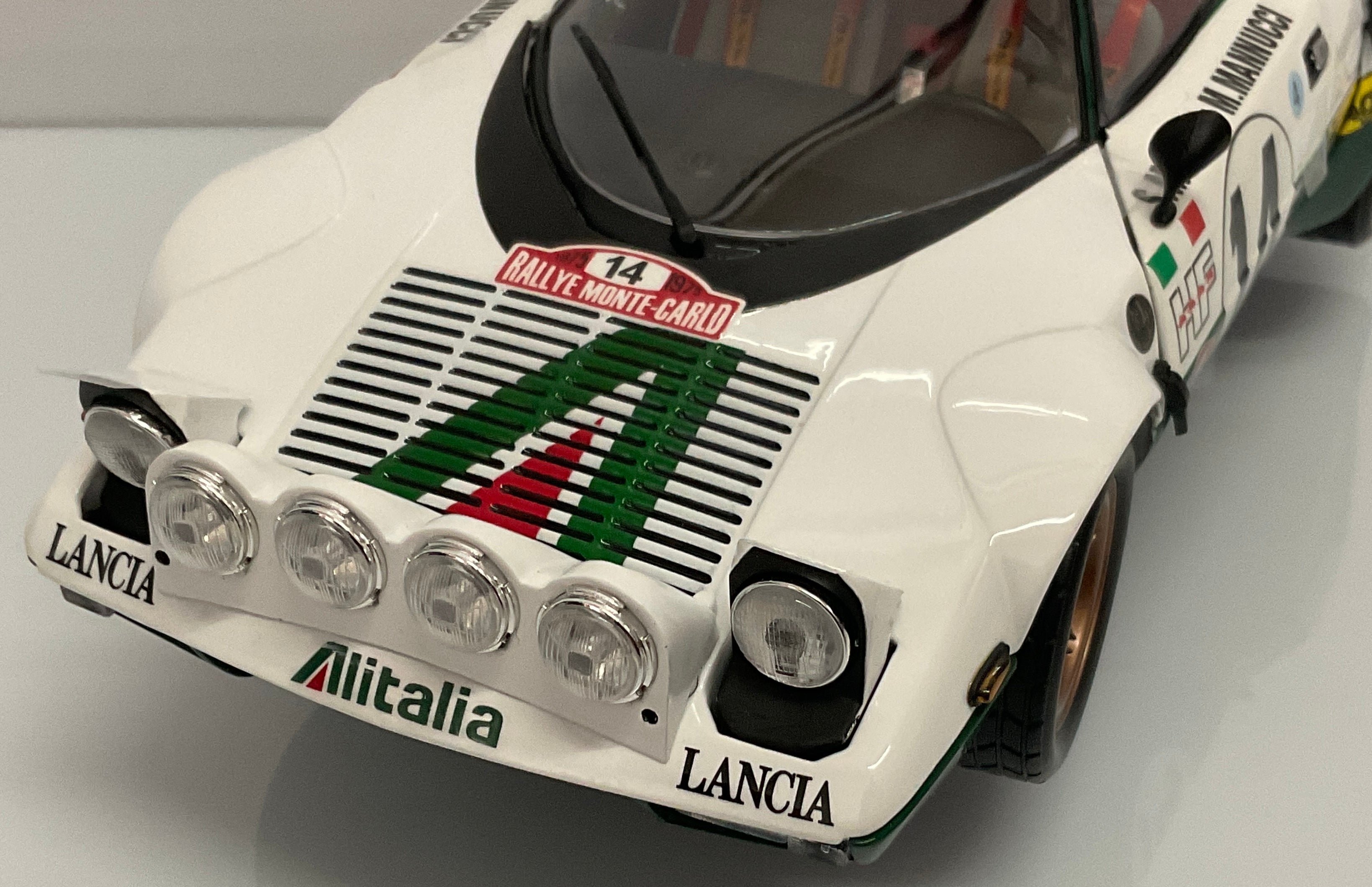 Lancia Stratos n.14 Alitalia 1:18 – Kyosho KS08130E