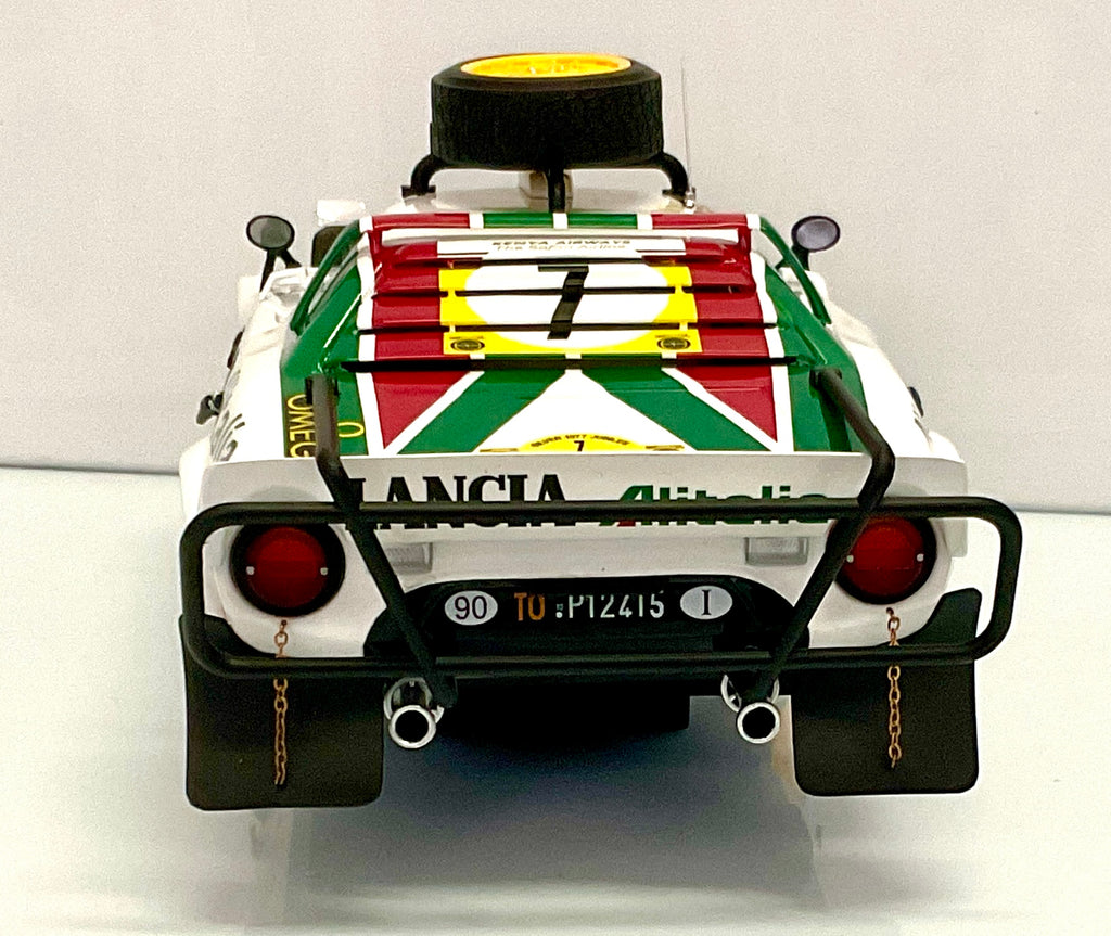 LANCIA STRATOS n7 ALITALIA , della KYOSCO KS08130G  , die-cast scala 1/18 , vista posteriore