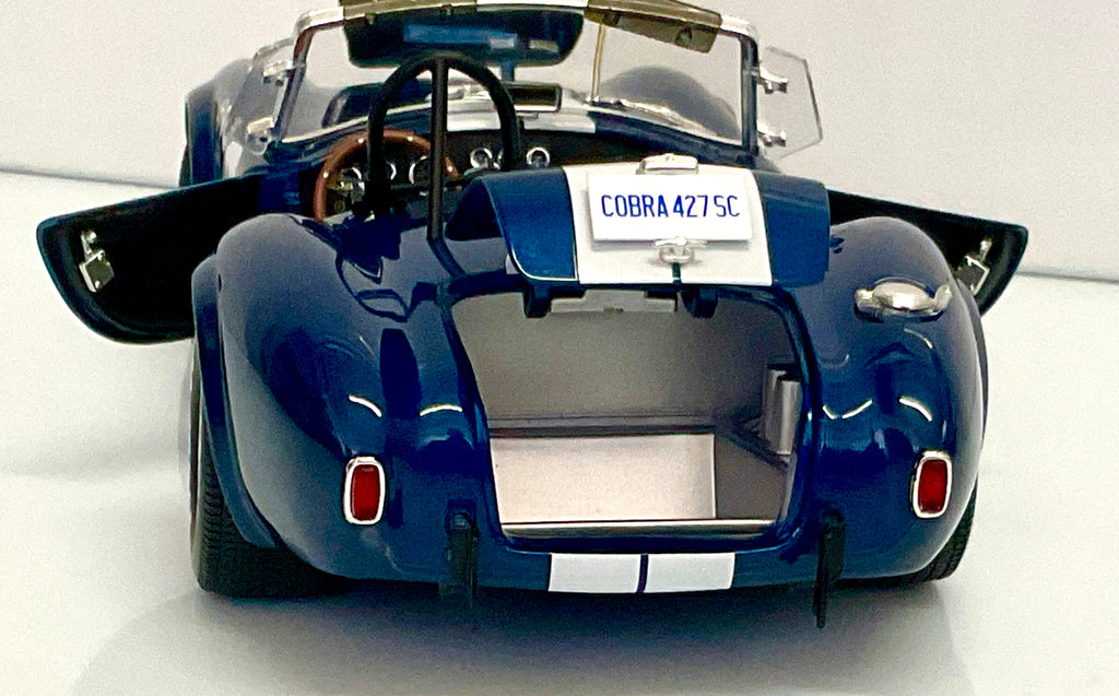 Shelby Cobra 427 S/C Blue Metallic/White 1:18 – Kyosho KS08048BLMW