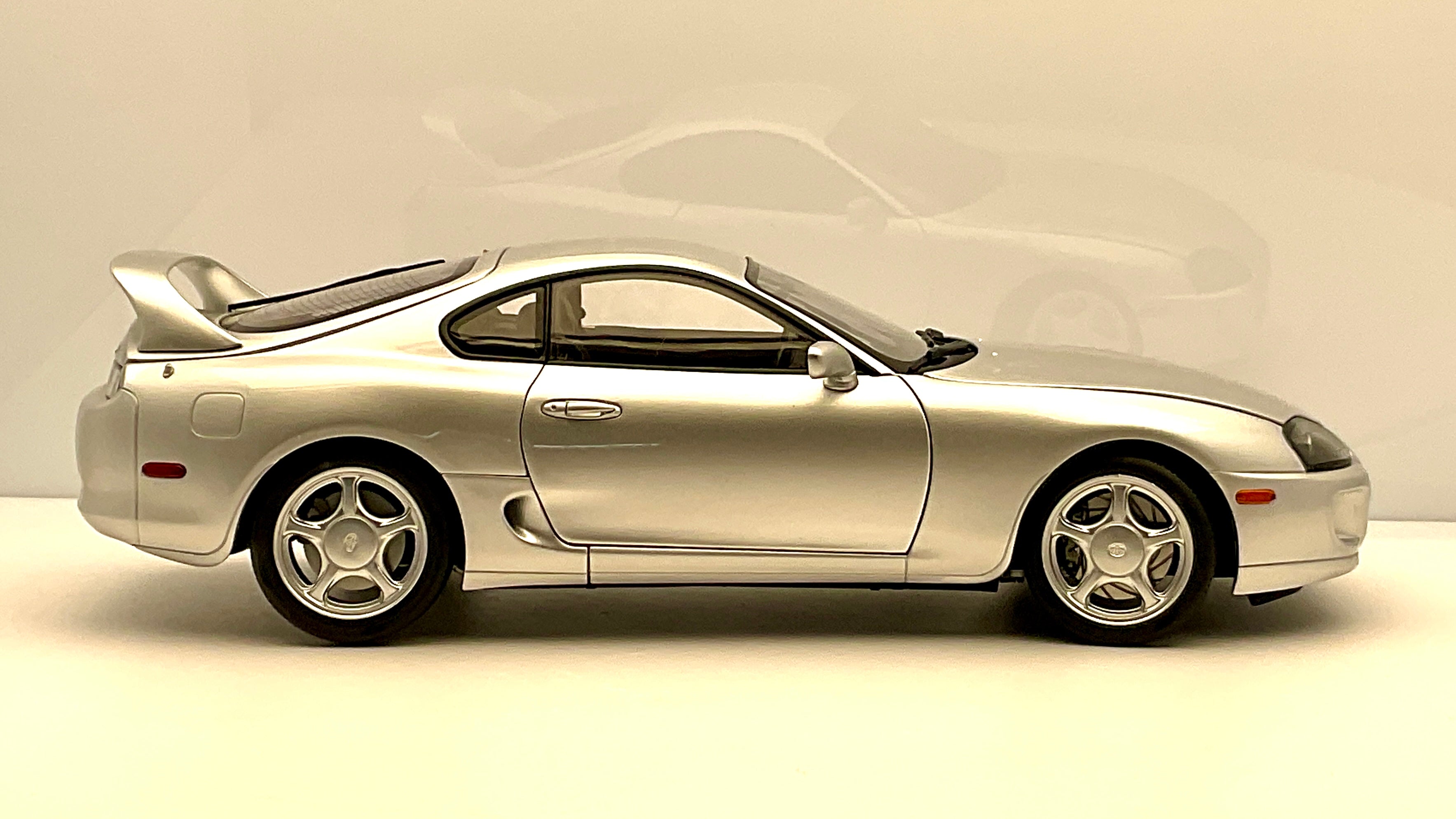 Toyota Supra A80 ( LHD ) , Whelart W-001F Die-Cast 1/18